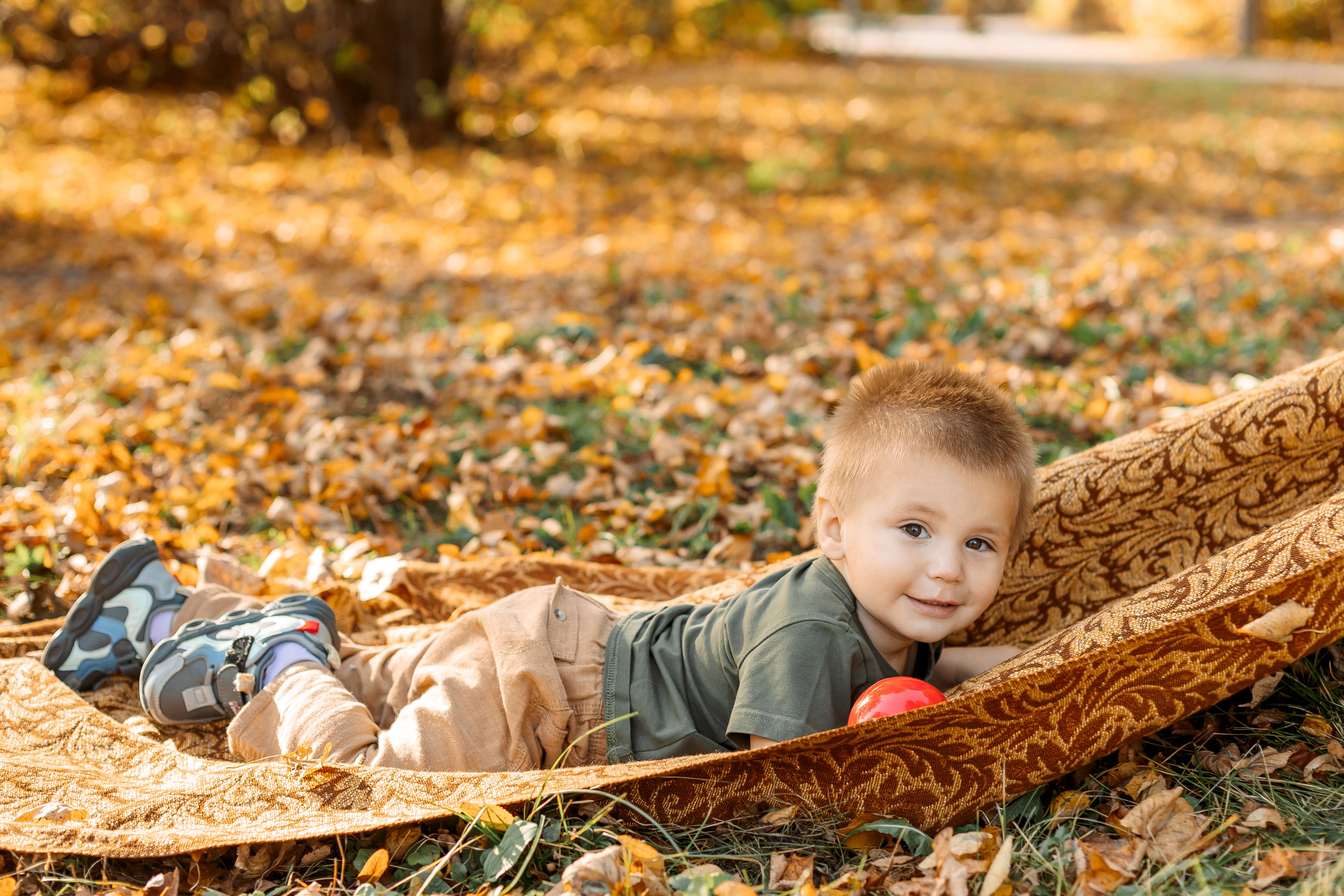 кататься на пледе осенью