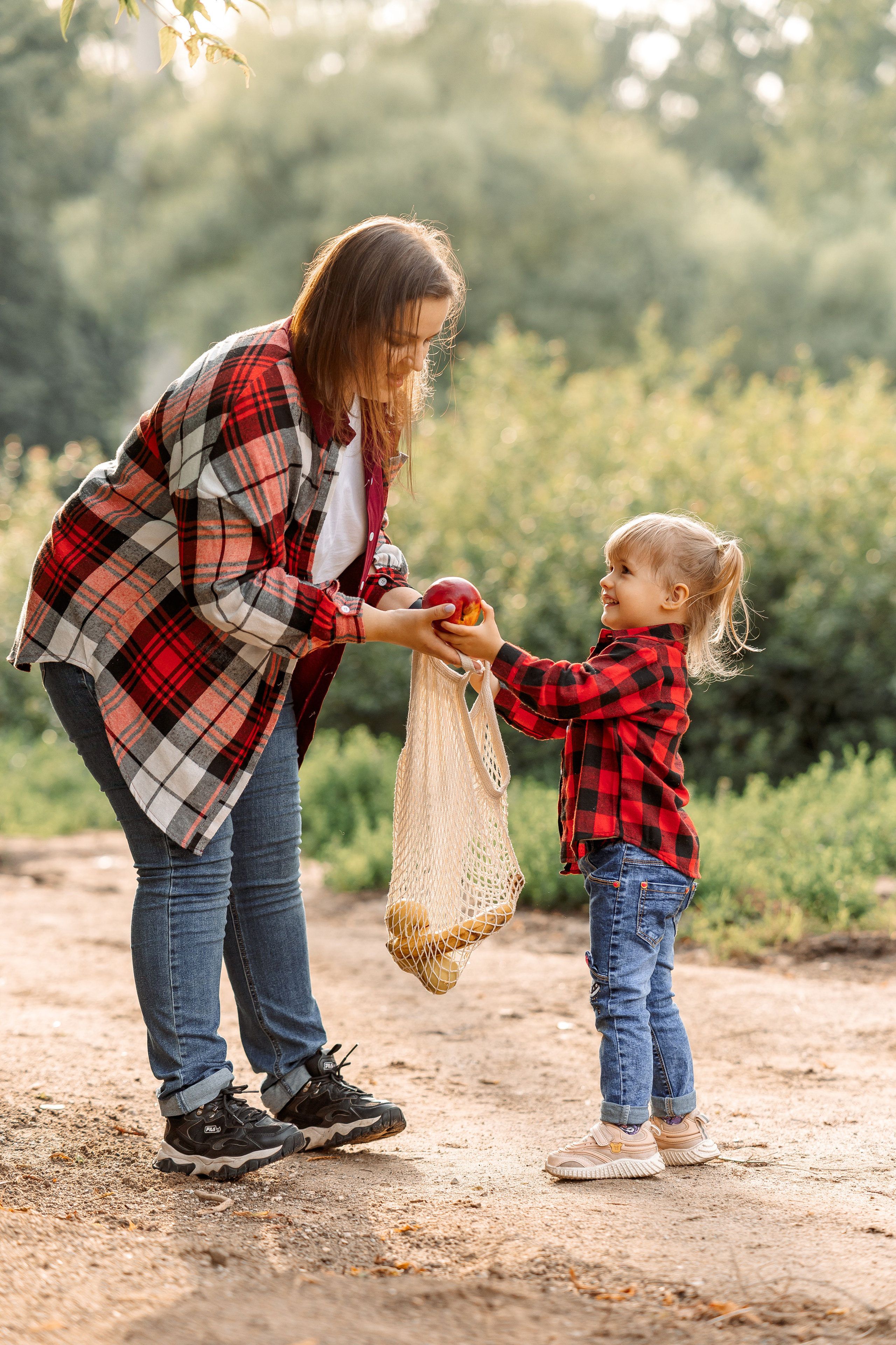 Семейная фотосессия в Наташинском парке. Семейный Фотограф в Москве Евгения Симоненко