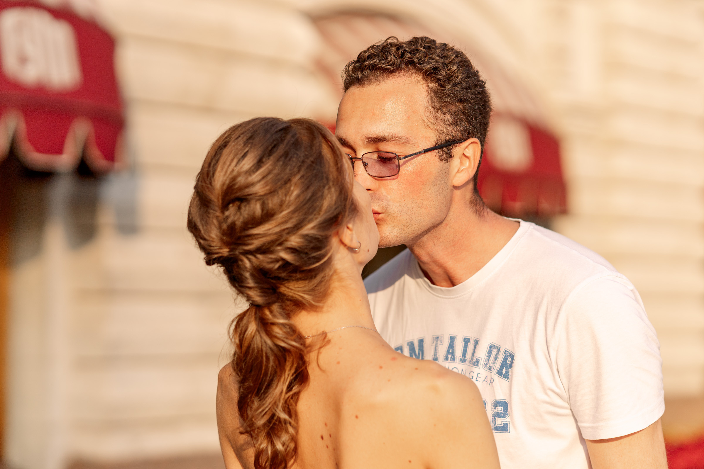 Крепкий поцелуй