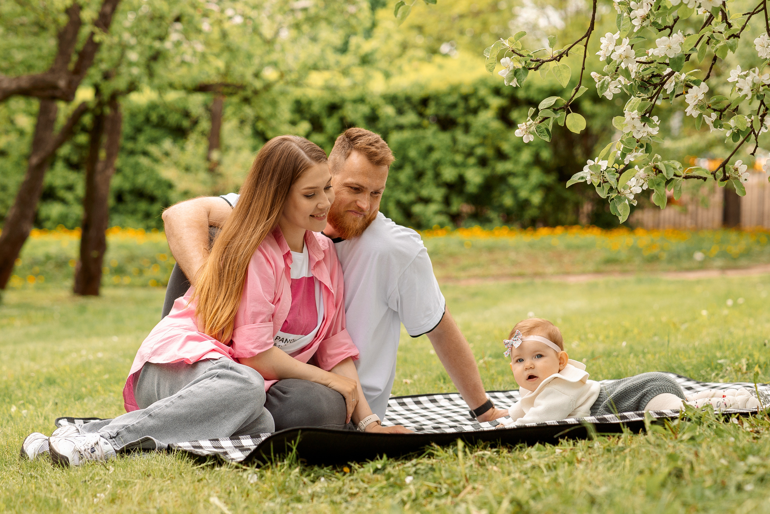 Цветение в парке Коломенское. Семейный Фотограф в Москве Евгения Симоненко