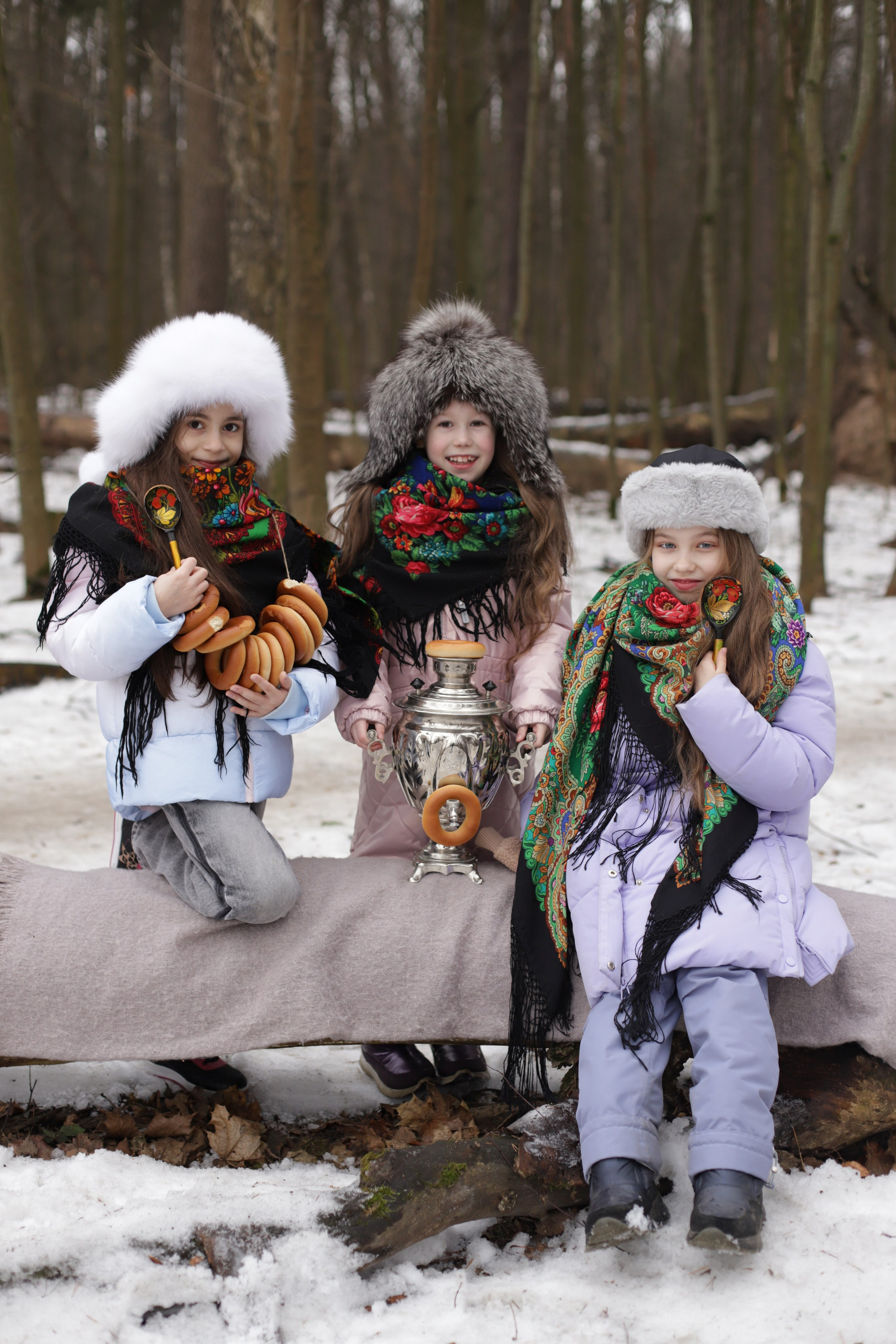 Девчёнки в павлопосадских платках и мальчишка. Диана Николаева — фотограф город Балашиха