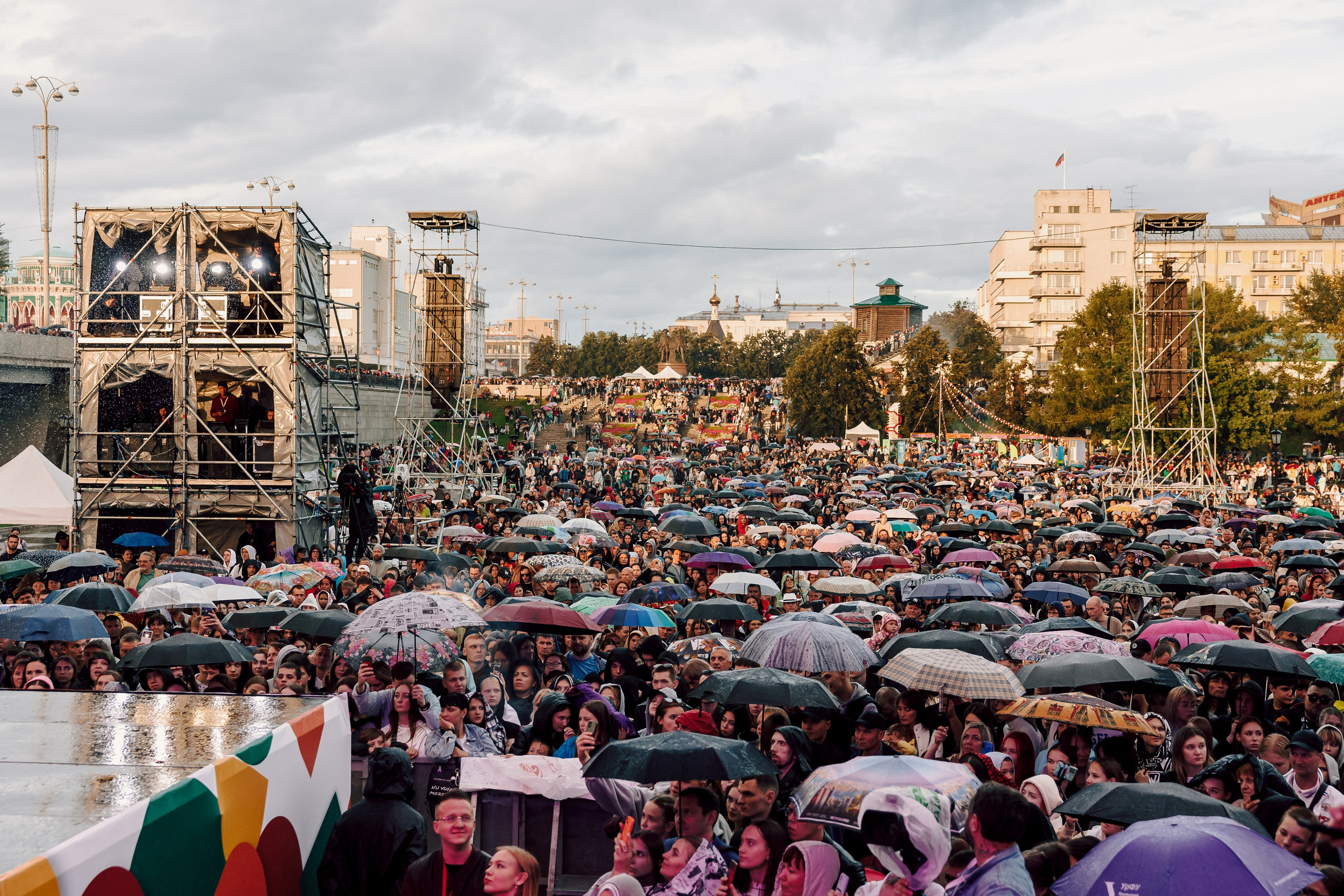 Массовые мероприятия на открытом воздухе. Лёшка Варзегов — фотограф