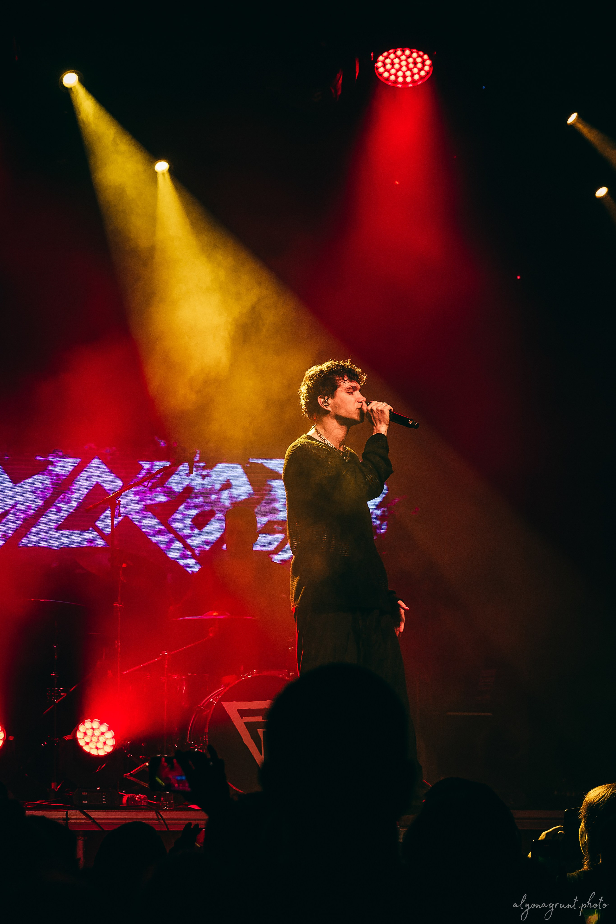 Таймсквер, фоторепортаж, СПБ, Космонавт, 14.11.2025. Алена Адрианова: фотограф в Санкт-Петербурге