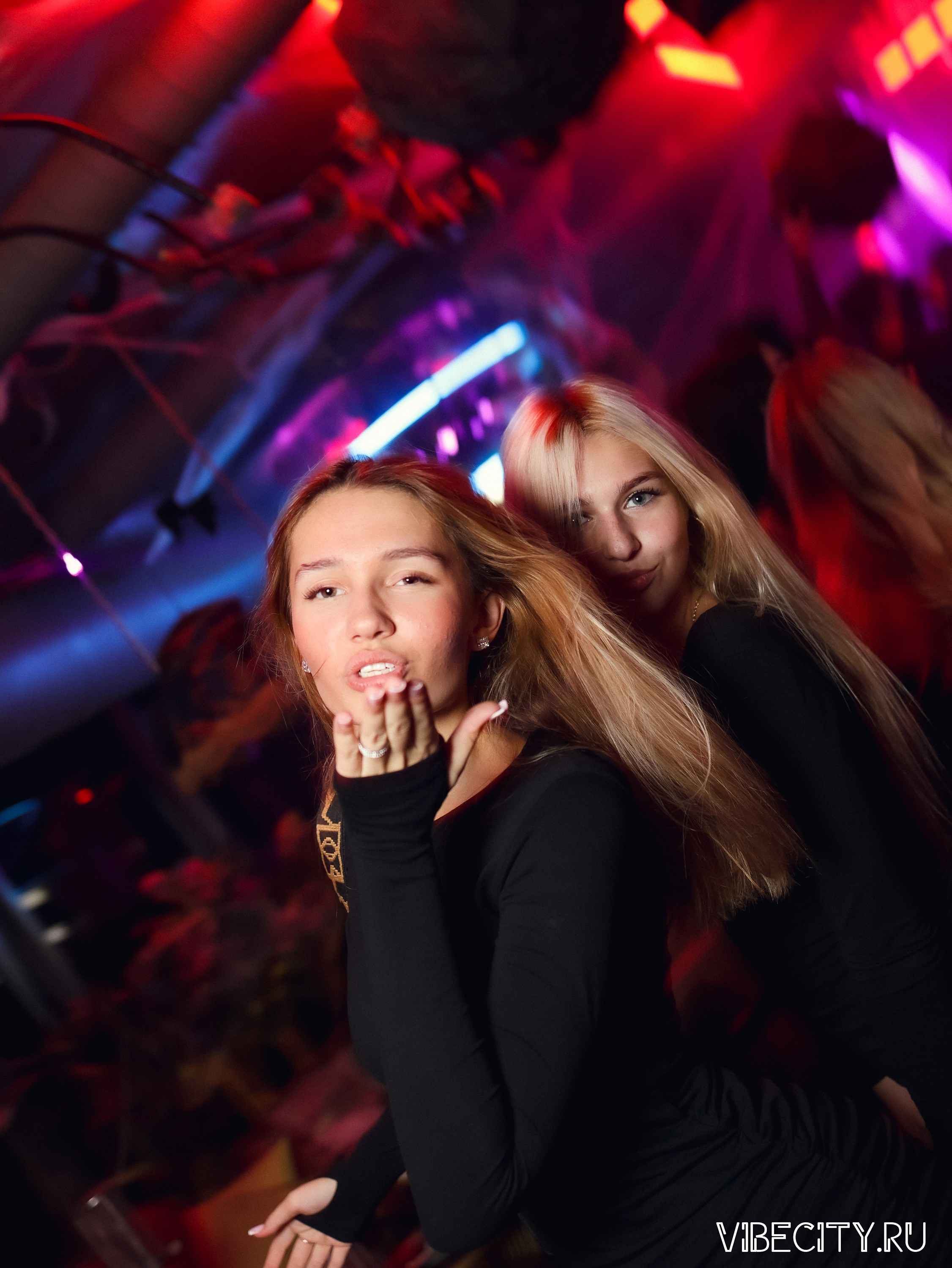 DOUBLE U. VIBECITY.RU Вайб Сити Ру Фоторепортажи Фотоотчеты Калининград