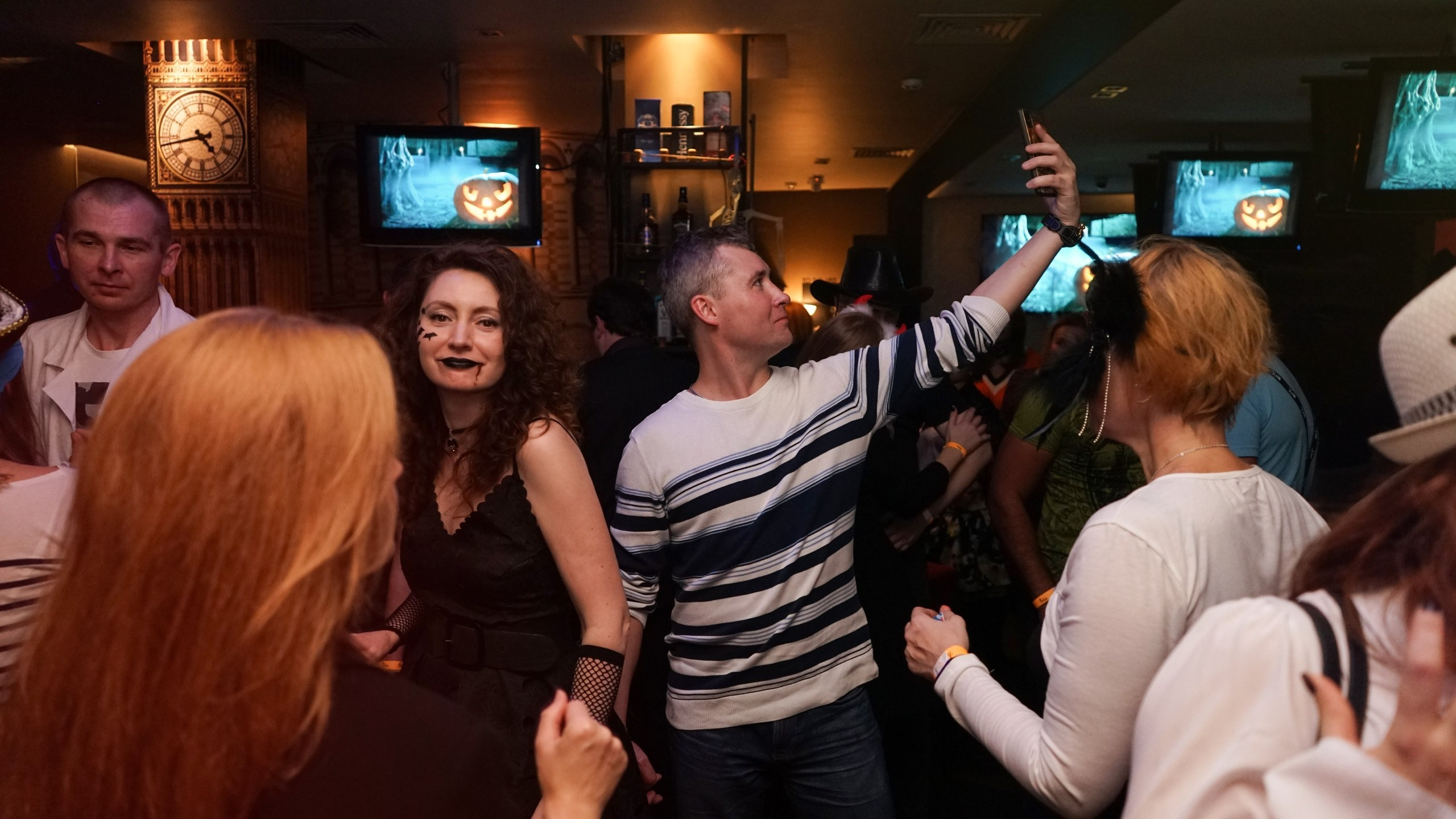 Патихардия. Клубная вечеринка | 31.10.20. Галерея Фантим