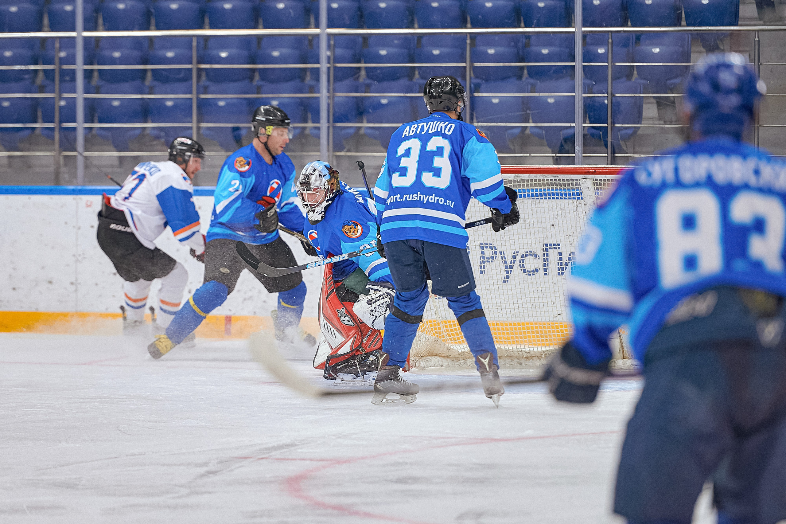 Портфолио репортажной фотосъёмки: Кристалл арена — Хоккей — РусГидро. Фотограф Яковлев Роман — Красноярск