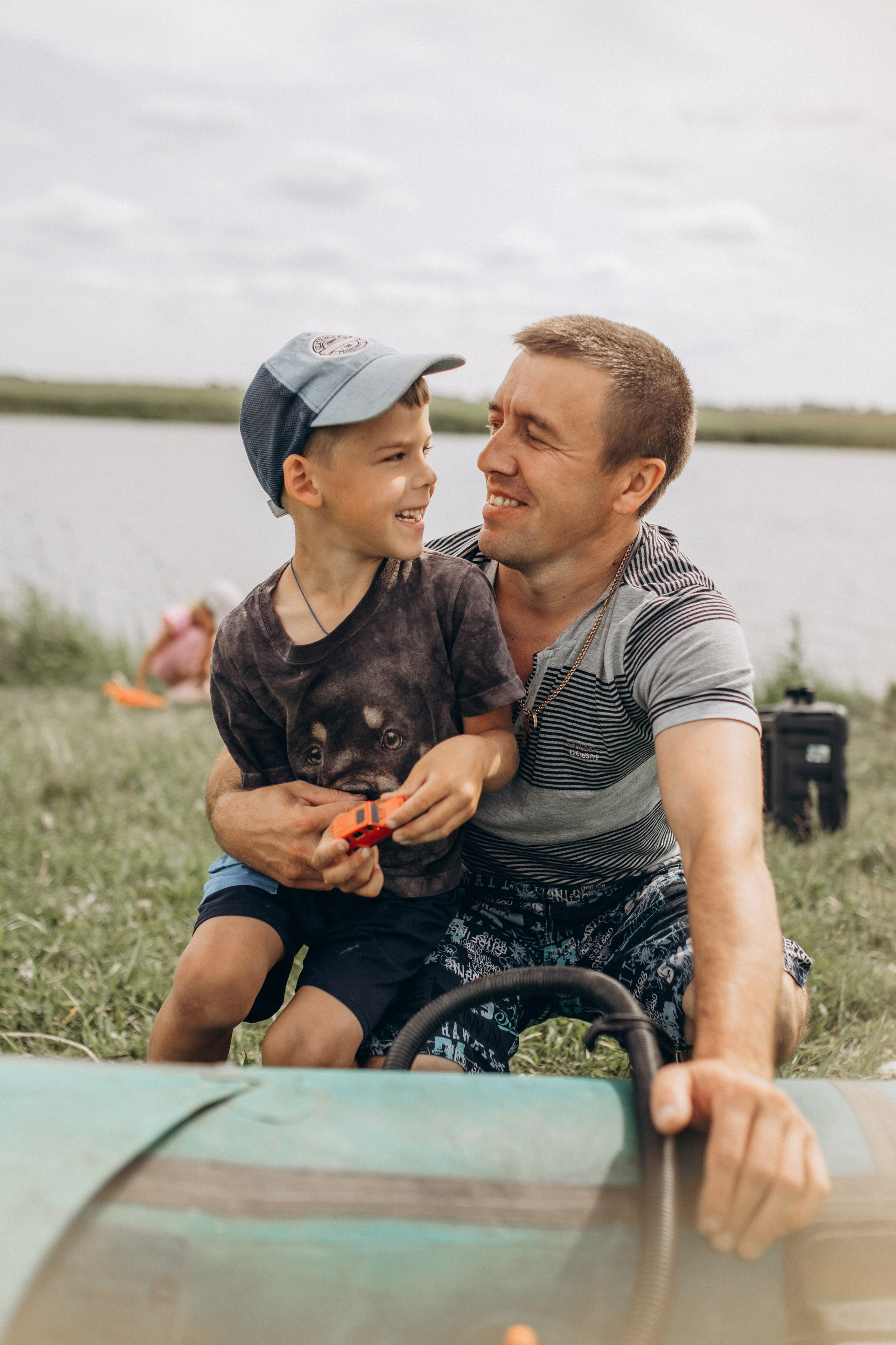 Семейная рыбалка. Семейный фотограф lifestyle в Новосибирске Елена Шпилевая