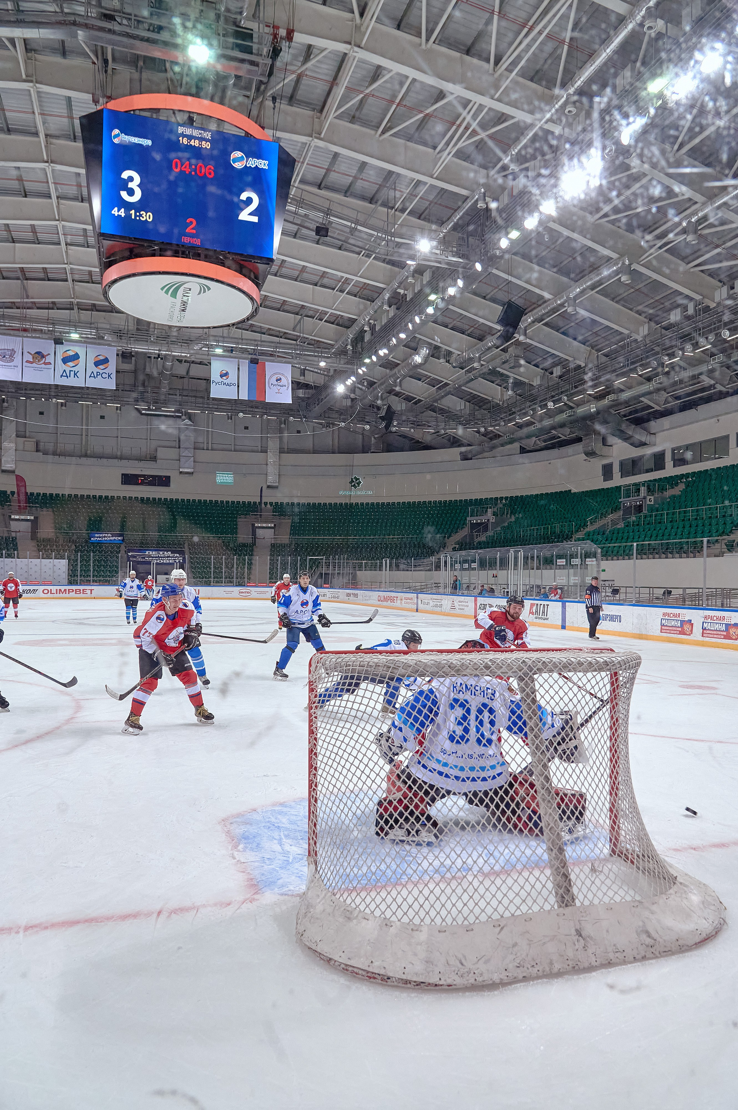 Платинум Арена — Хоккей — РусГидро. Фотограф Яковлев Роман — Красноярск