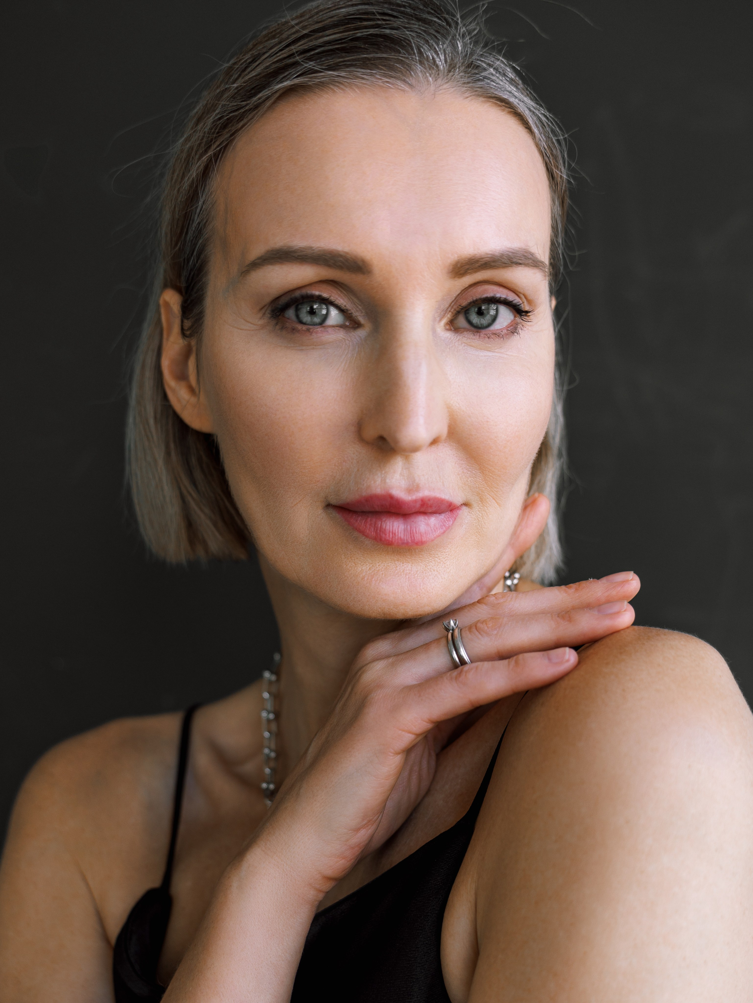 Портретный фотограф в Москве — Янка Шемшурова