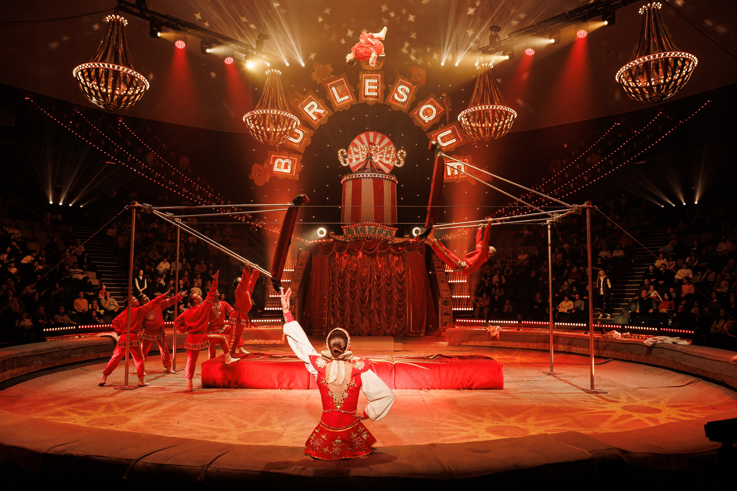 BURLESQUE. Андрей Черёмушкин | Репортажный Фотограф в Хабаровске