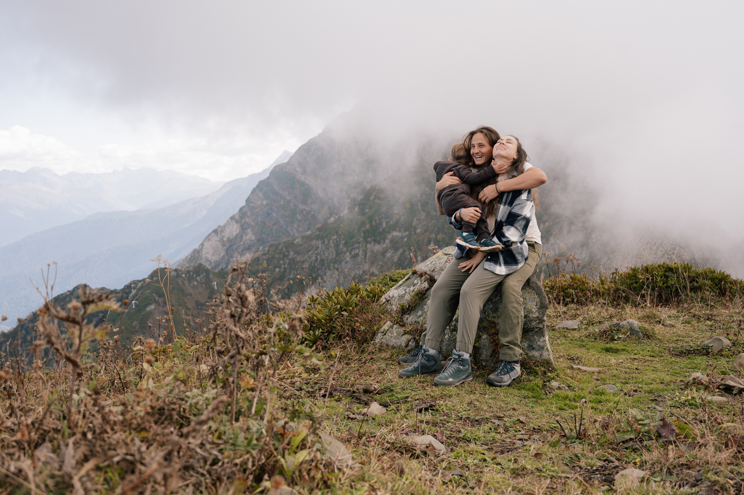 Выше гор только любовь. Свадебный и семейный фотограф Вероника Холод