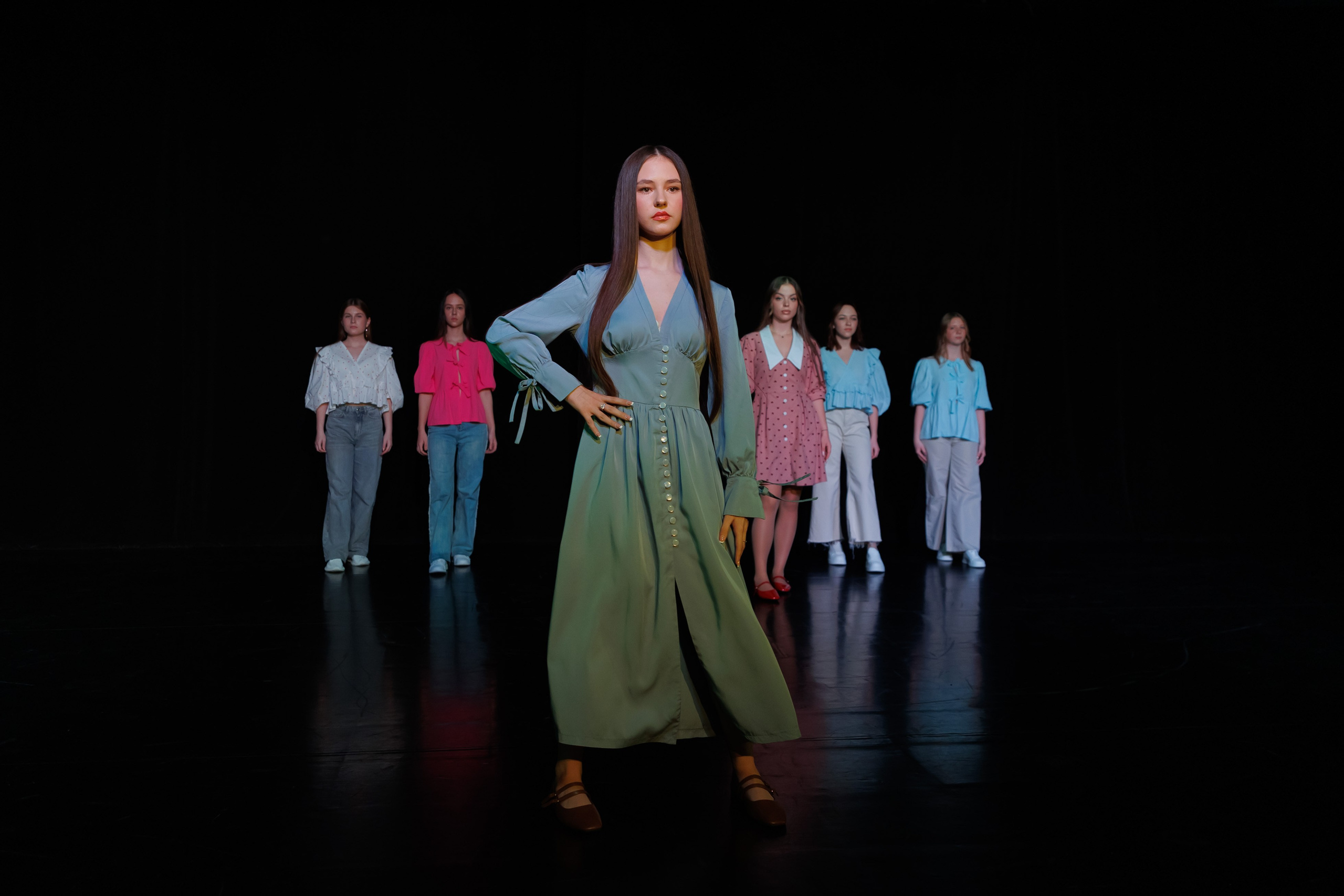 Показ коллекций Новосибирских дизайнеров для Fly Production. Фотограф Новосибирск — Наталья Гресь