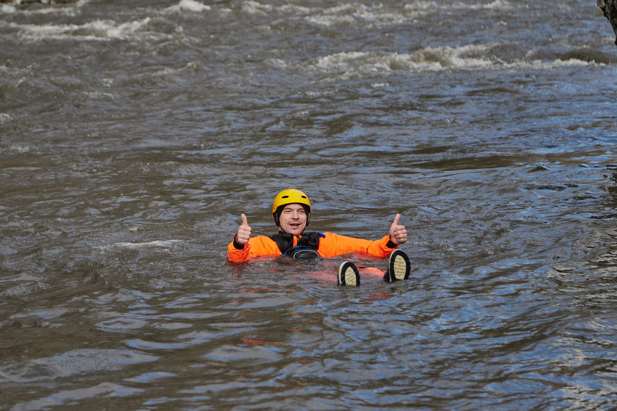 Гидрокостюм сухого типа от vodagear. Главная