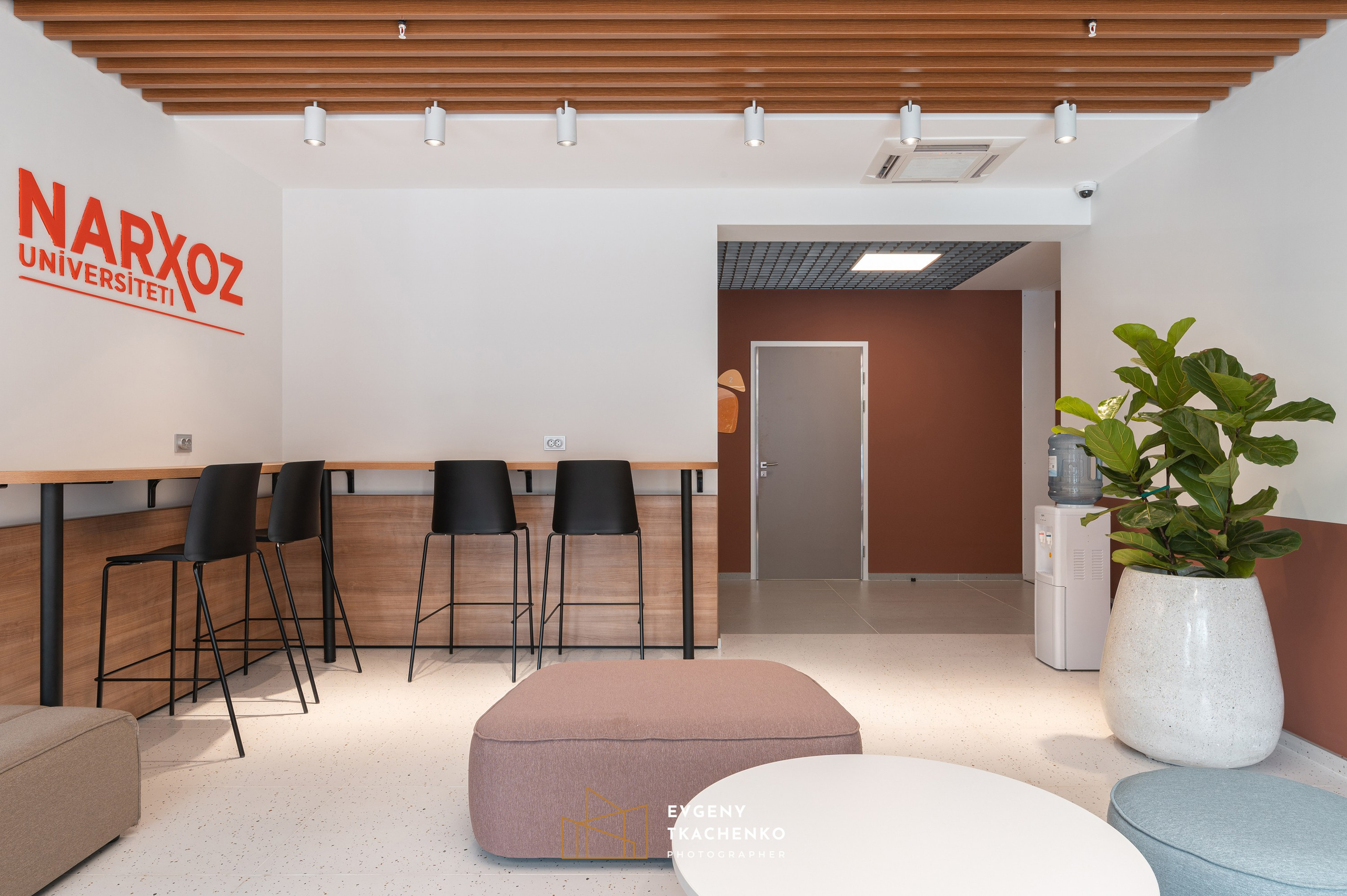 Общежитие университета NarXoz в Алматы. Архитектурный и интерьерный фотограф в Казахстане