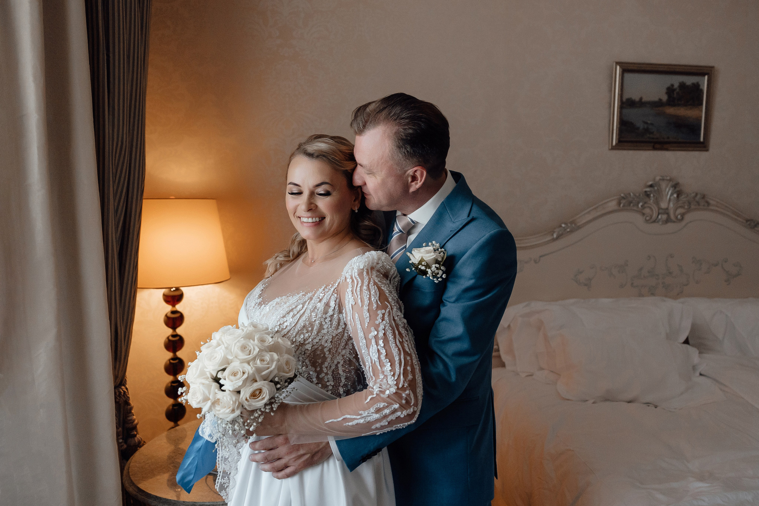 Свадебная фотосессия в Radisson Collection Hotel Moscow. Свадебный фотограф в Москве Дарья Олендарёва