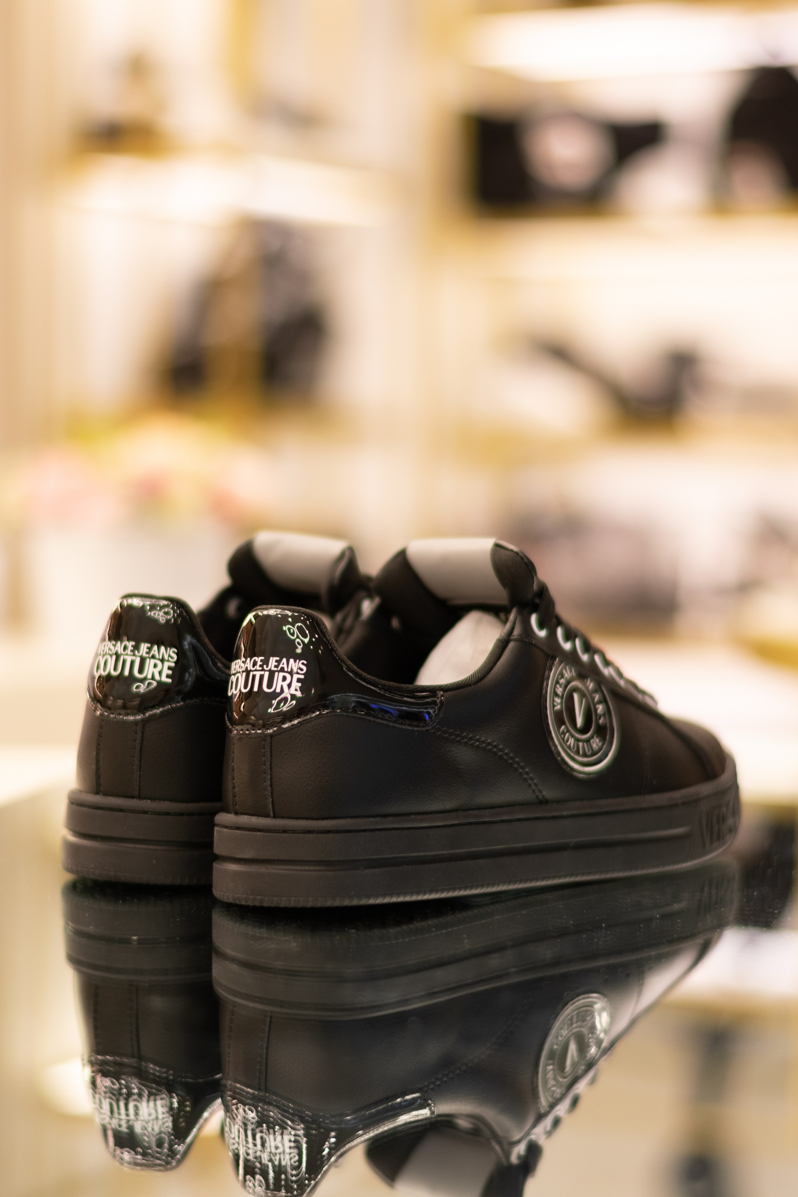 Для организаций. Предметная фотосессия для обувного магазина Capsula. Фотограф/видеограф Богдан Голованов