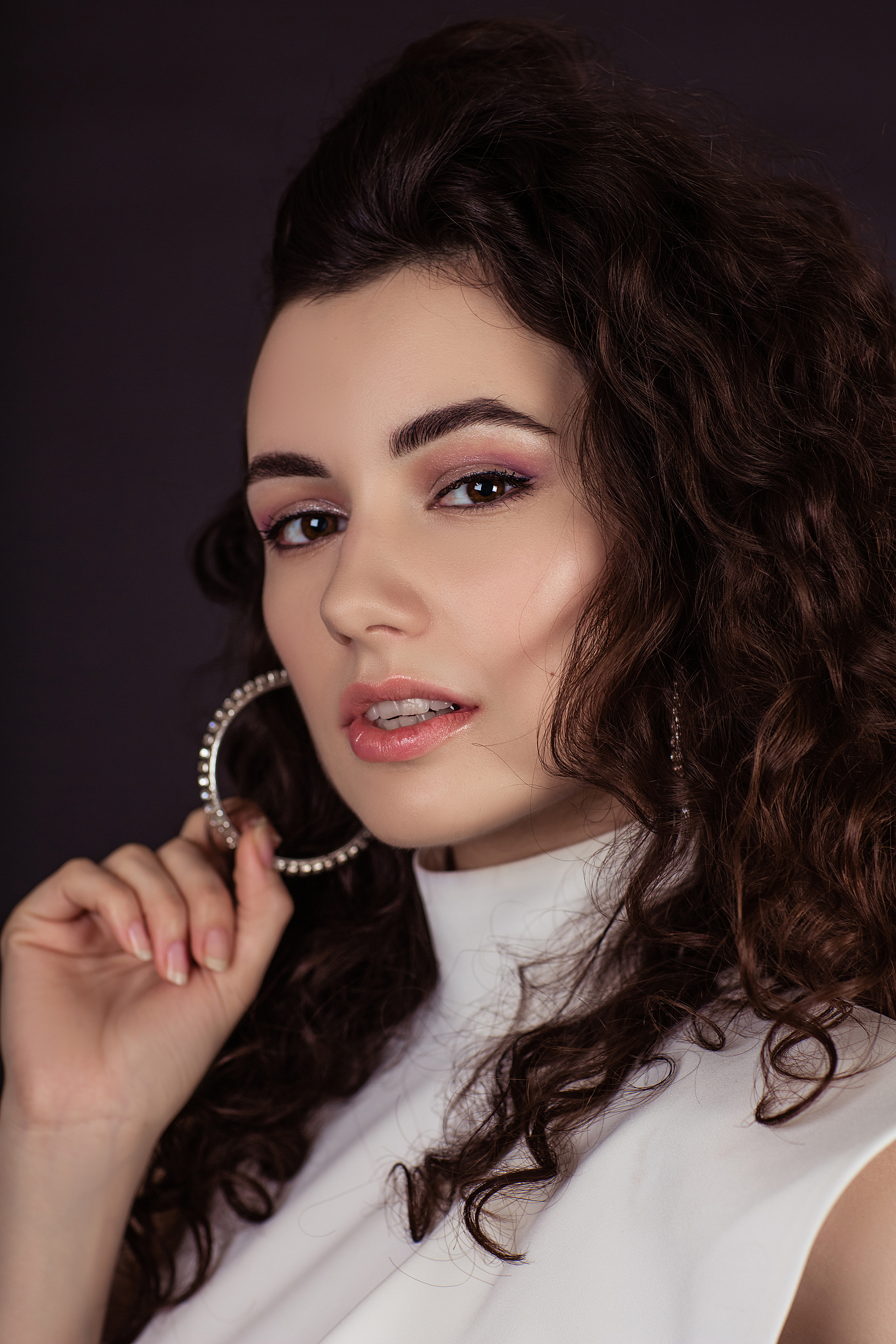 Портретная фотосессия в студии в Москве. Фотограф в Москве. Контент для блога. В портфолио и просто на память