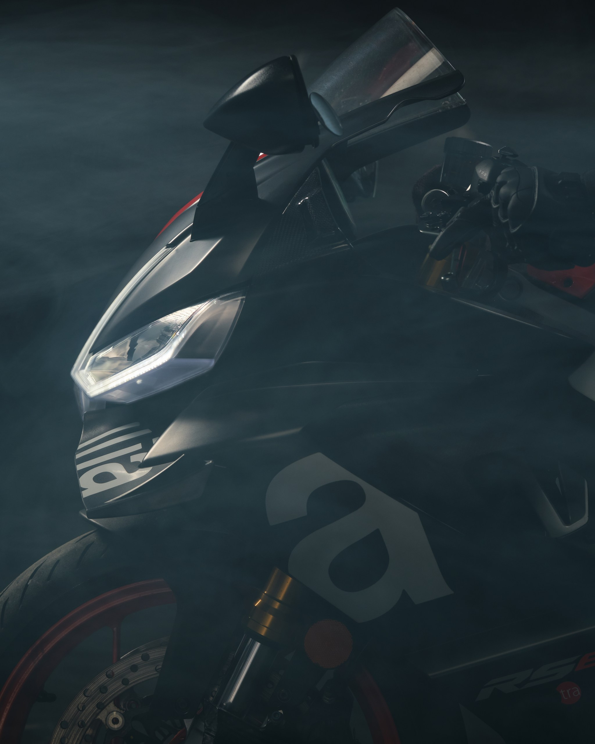 Фотосъемка для мотоблогера Сергея Кузнецова. Профессиональный фотограф в Москве — Максим Дьяконов