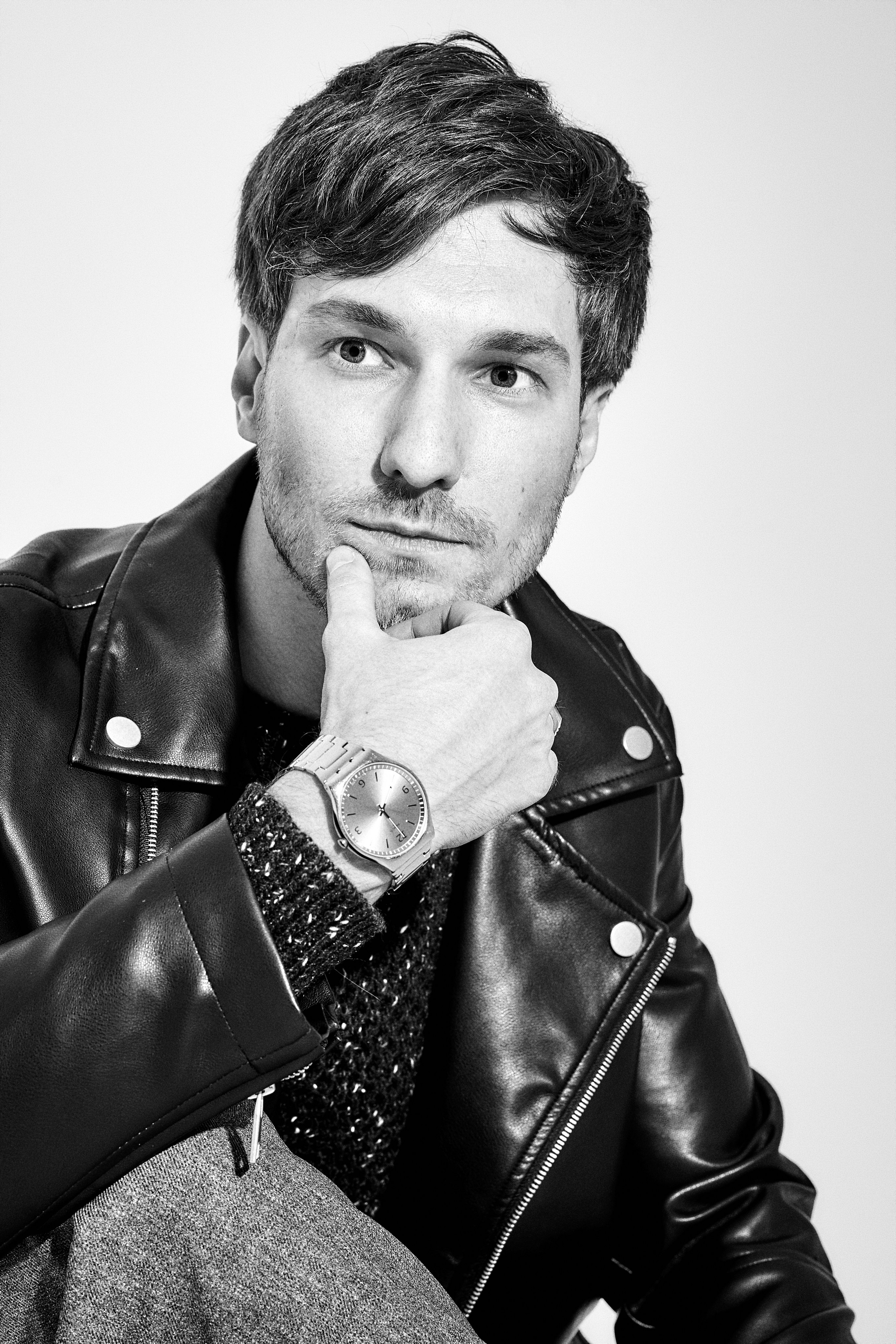 Мужской фотограф Курманаева Ирина Мужская фотосессия. Мужская съемка. прогулка по городу. Прогулка по Питеру. Мужские позы для фотосессий Мужской фотограф Фотосессия для парней