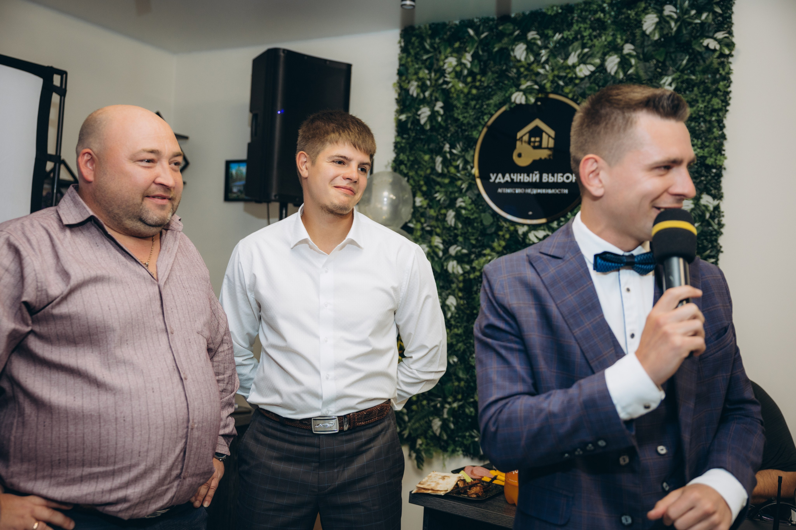 2 года компании «Удачный выбор». Свадебный, семейный фотограф в Иркутске Светлана Макаричева