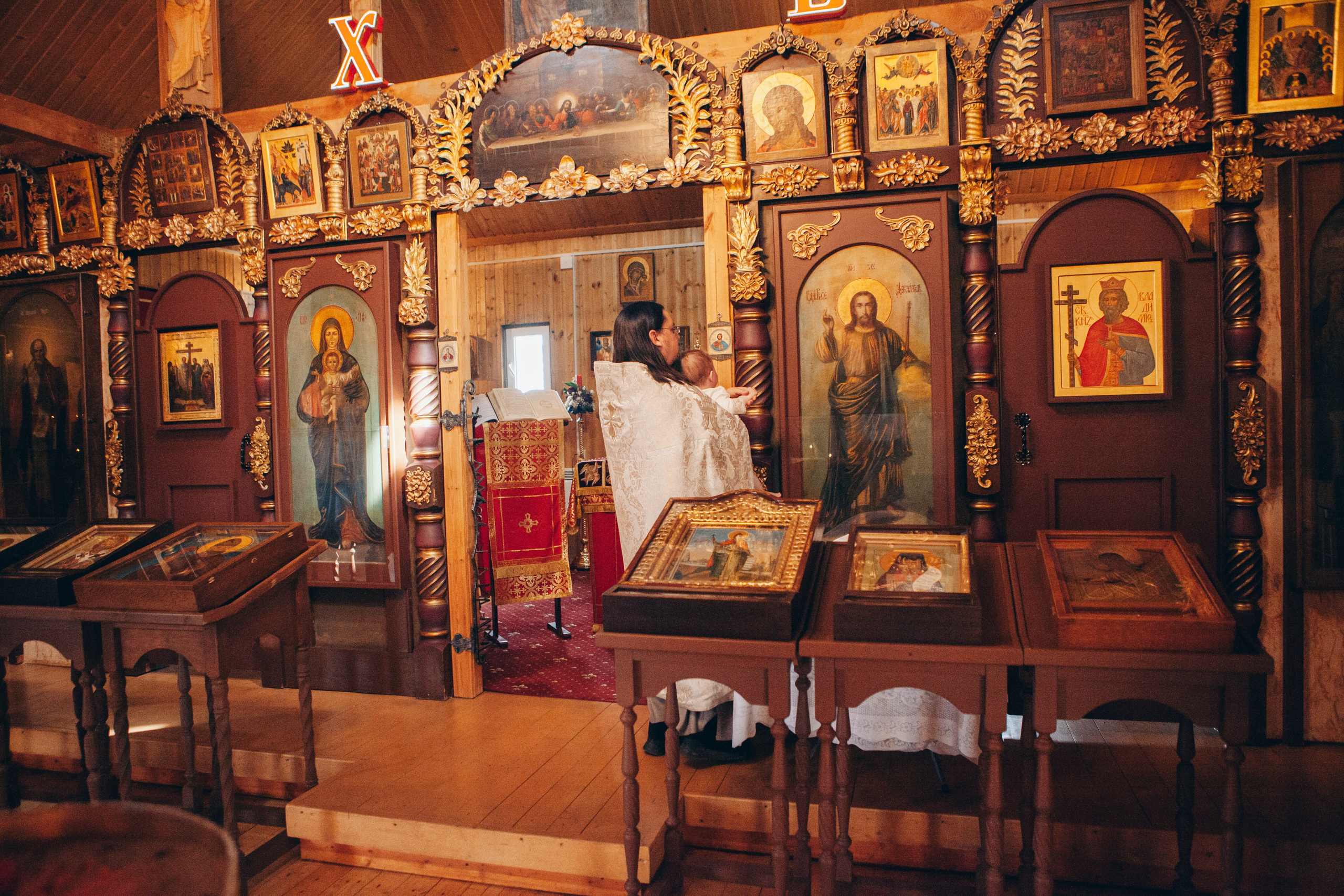 Крещение ребенка в церкви в москве. Фотограф Ольга Ефремова