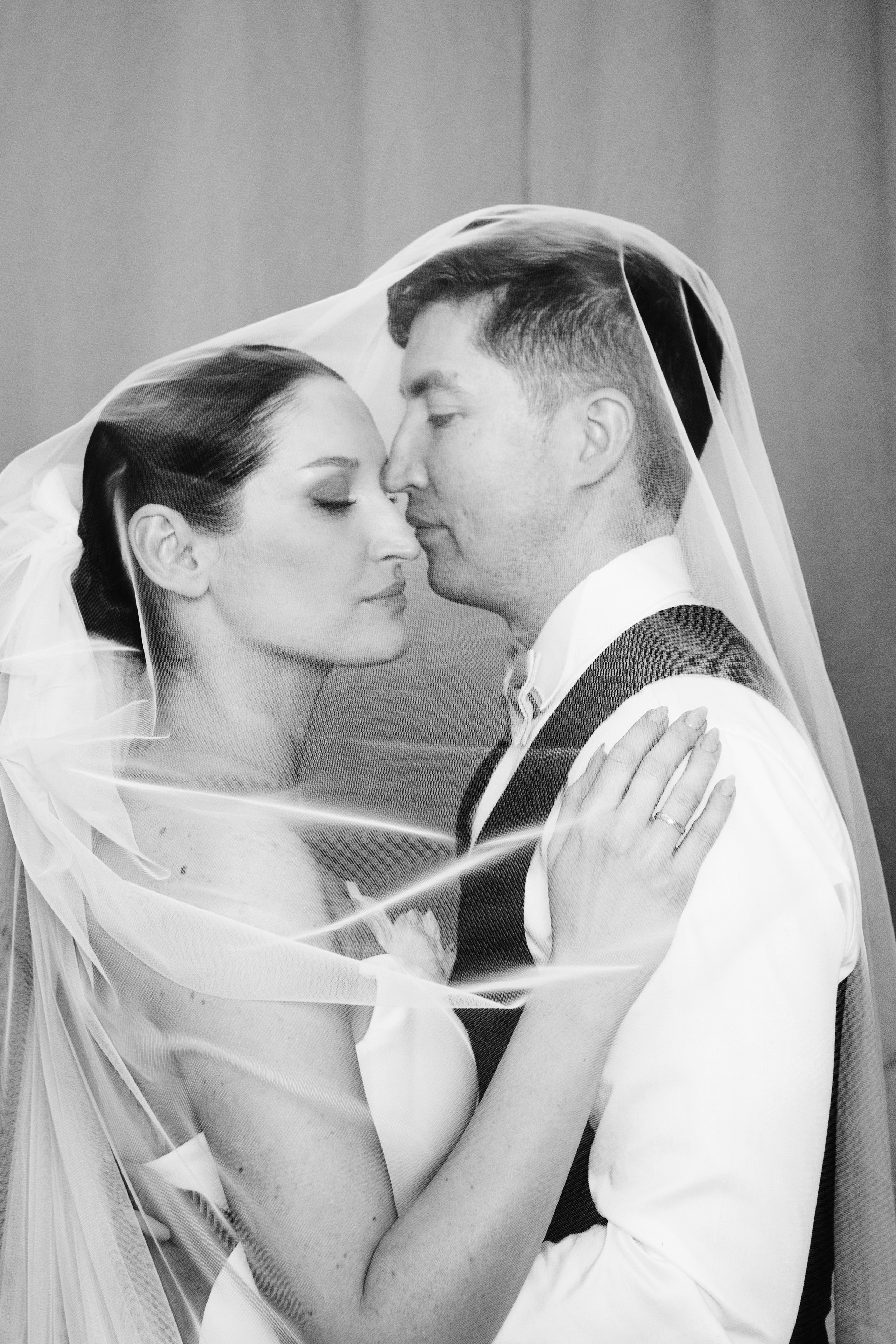 Фотосессия жениха и невесты в шипиловском загсе. Фотограф Ольга Ефремова