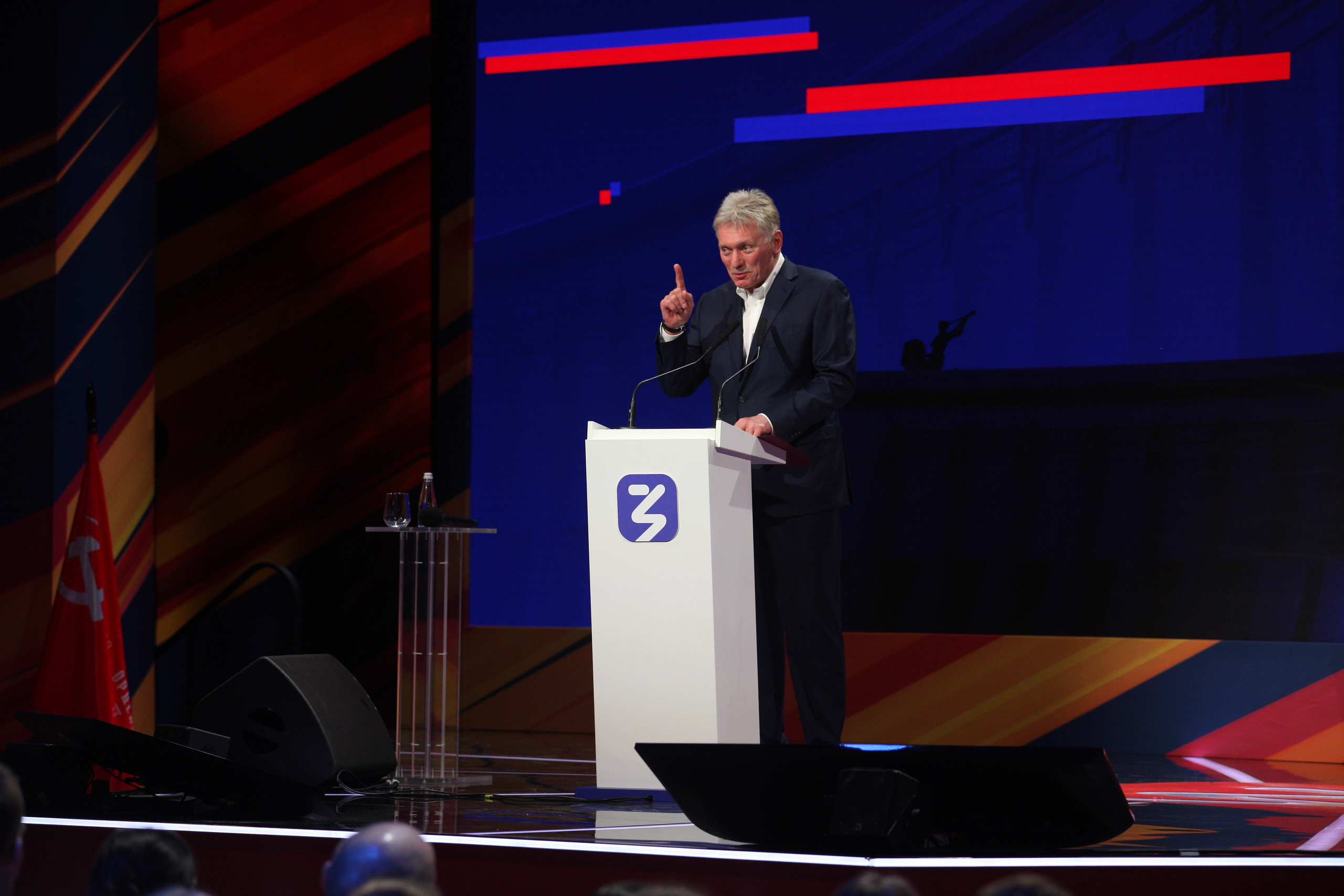 Знание Первые 28–30 апреля. Главная