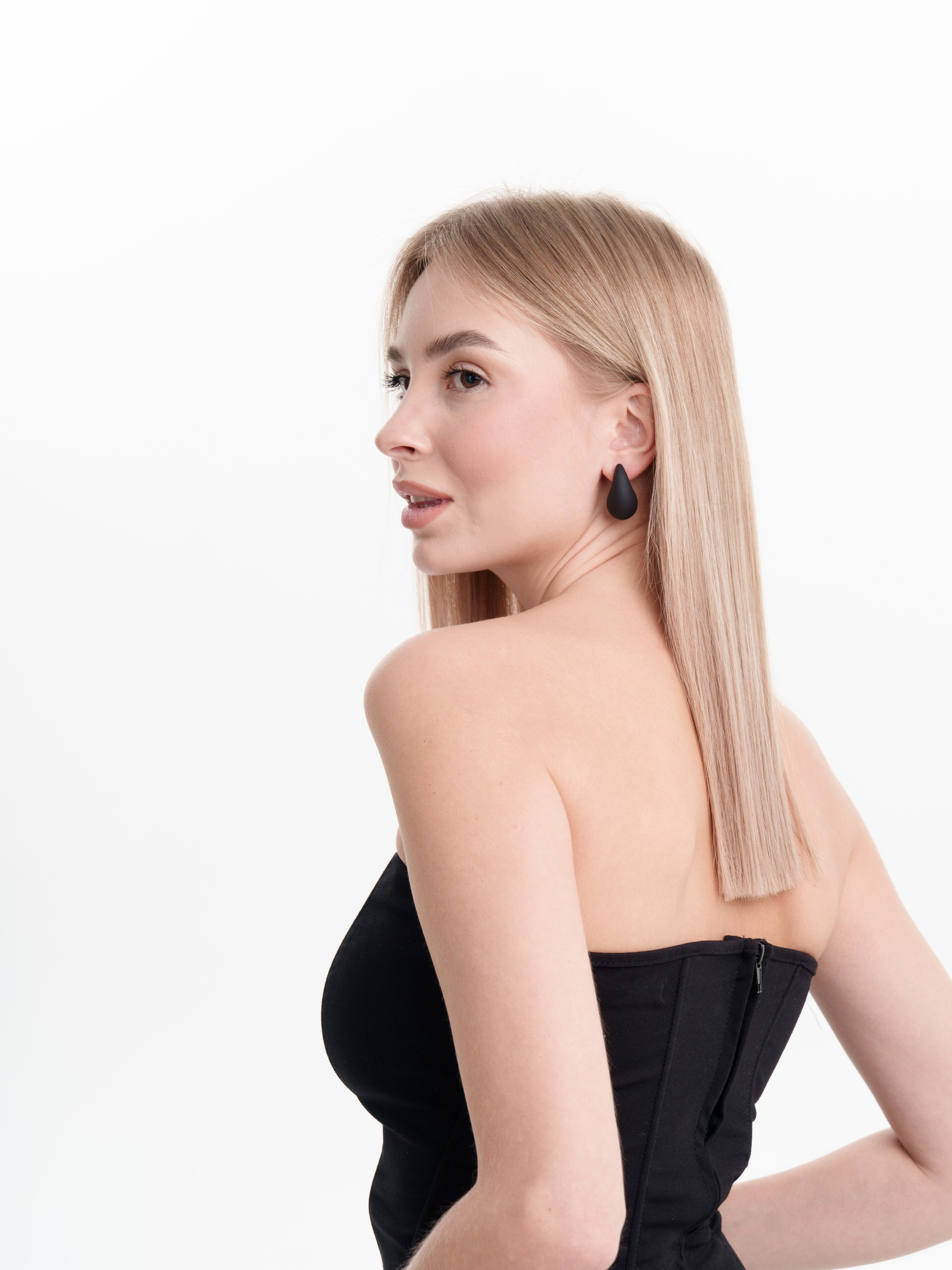 Съемка сережек для WB и OZON. Портретный и Контент фотограф Григорий Семенов (Grifon) в Ижевске