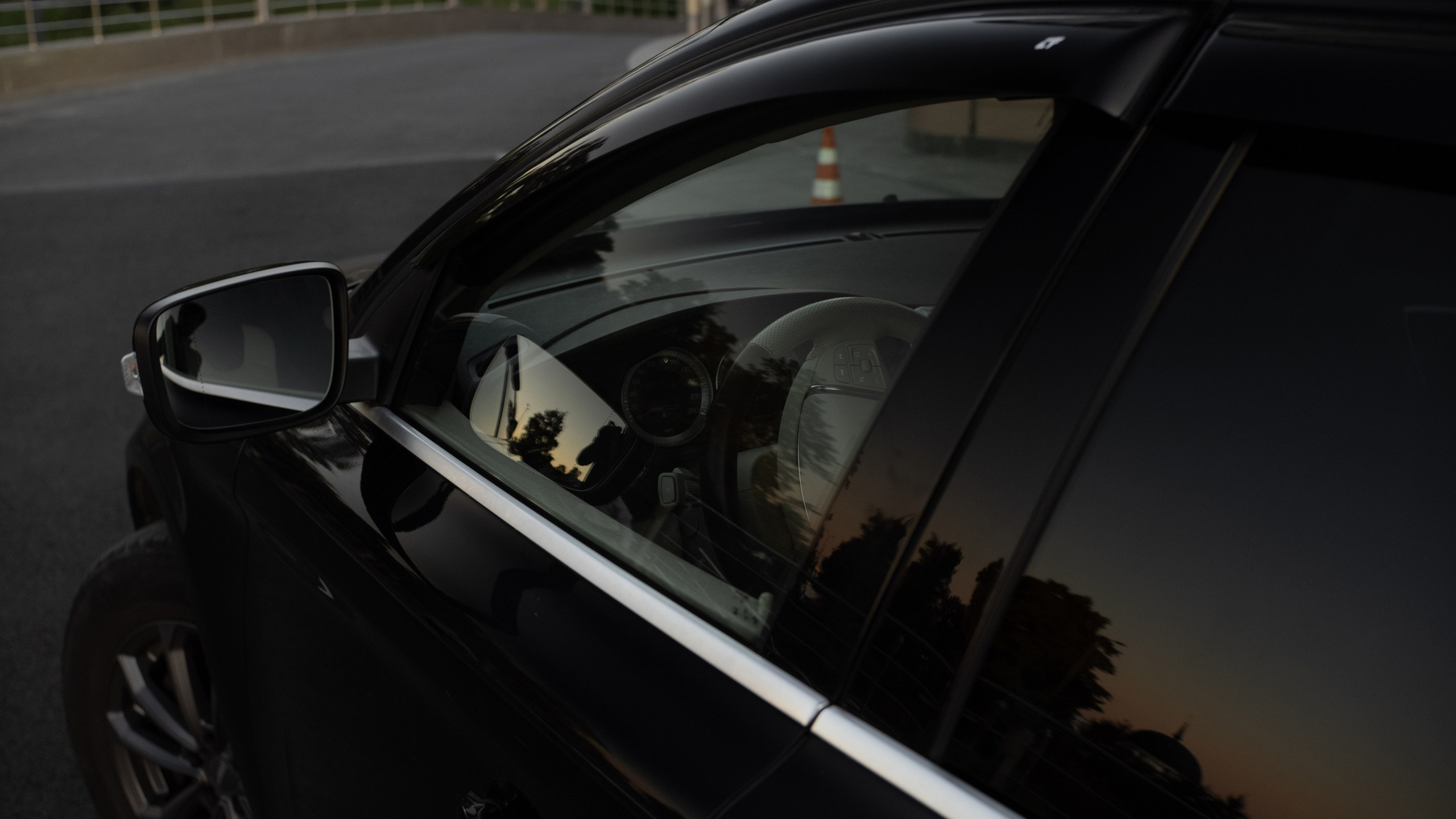 Volvo XC60. Камера Глика | Автомобильный фотограф из Петрозаводска