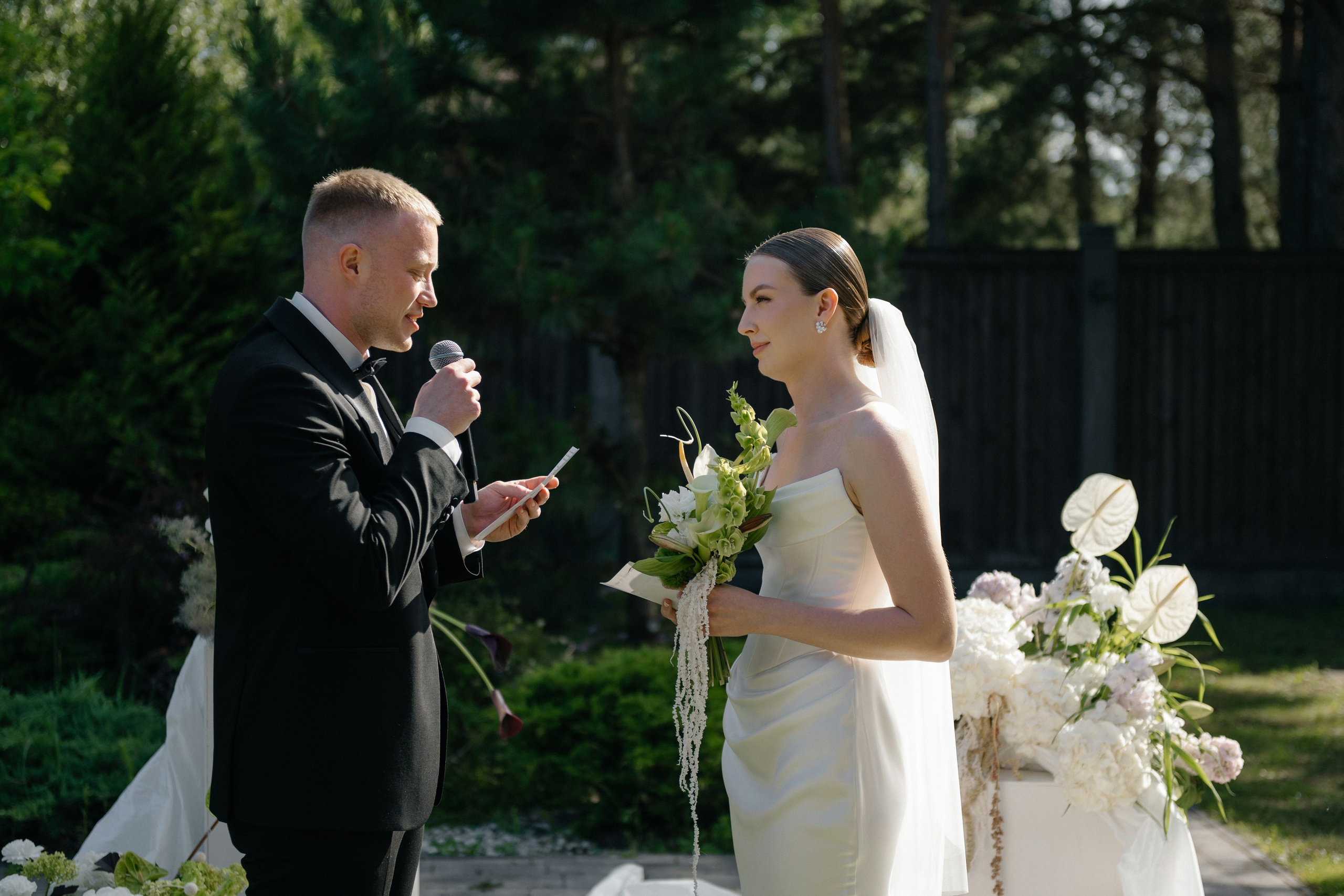 Wedding day in DELICE CHALET. Wedding PHOTOGRAPHER Andrew Vnukov