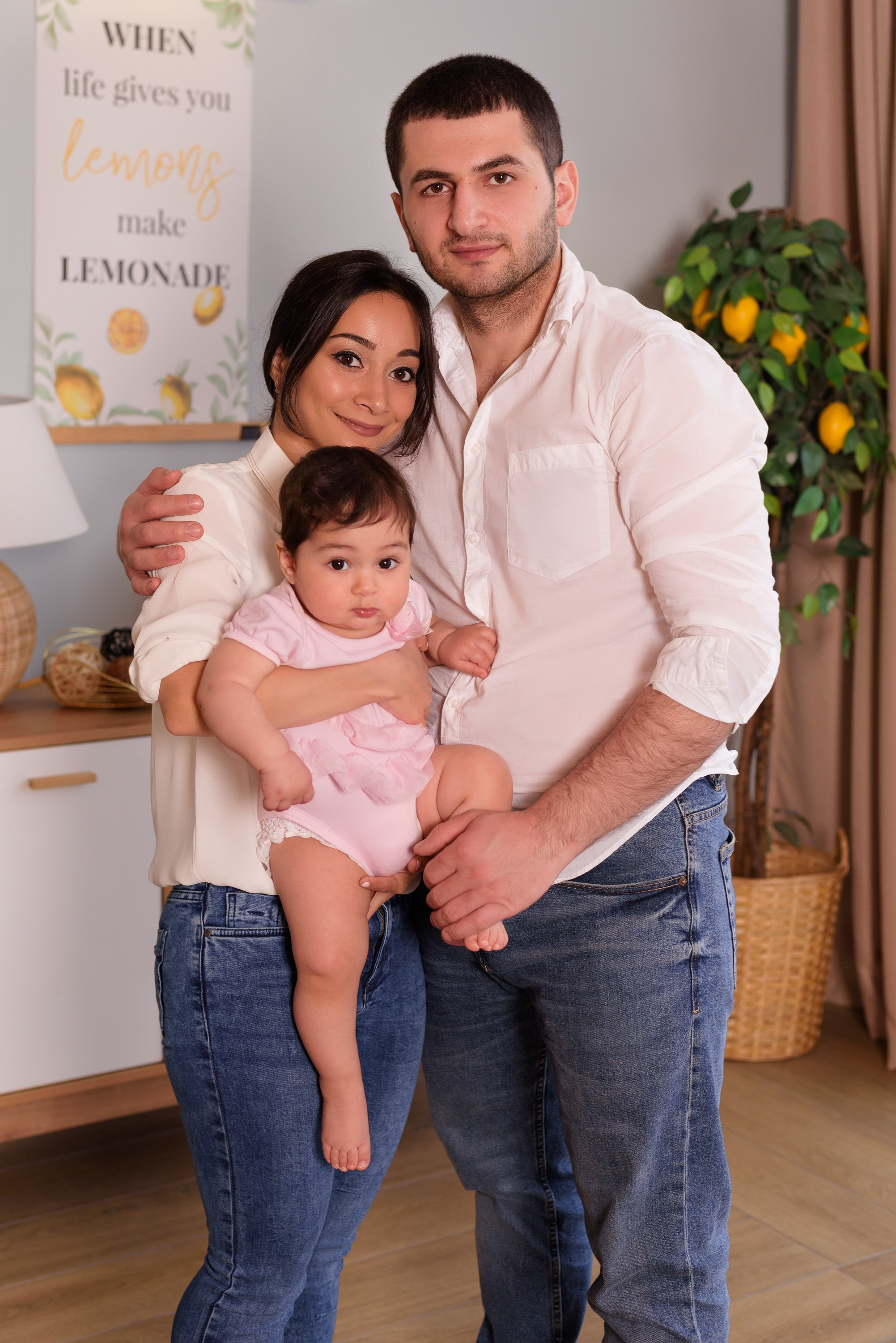 Съёмка семьи Рузанны и Каро. Фотограф, ретушёр, графический дизайнер в Петербурге Борякина Настя