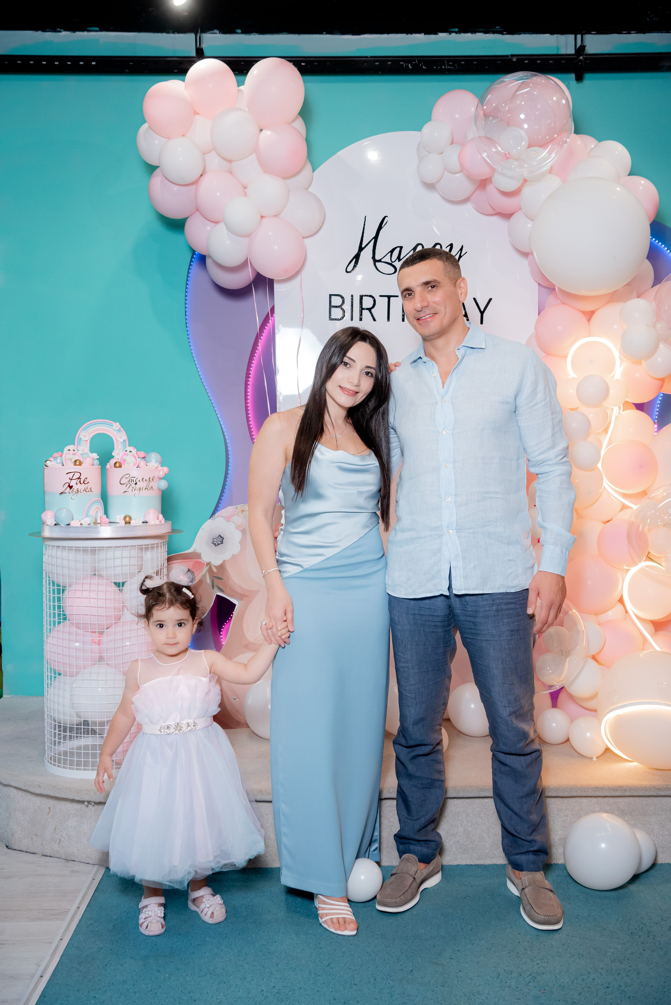 ДР Рая и Стелла в детская комната Сказочный Отель. Фотограф в Волгограде и Волжском Александр Горбань