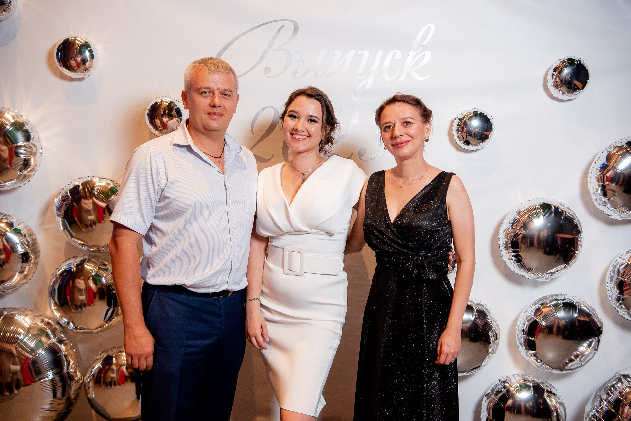 140 Школа. Вручение и Банкет. Сити Холл. Фотограф в Волгограде и Волжском Александр Горбань