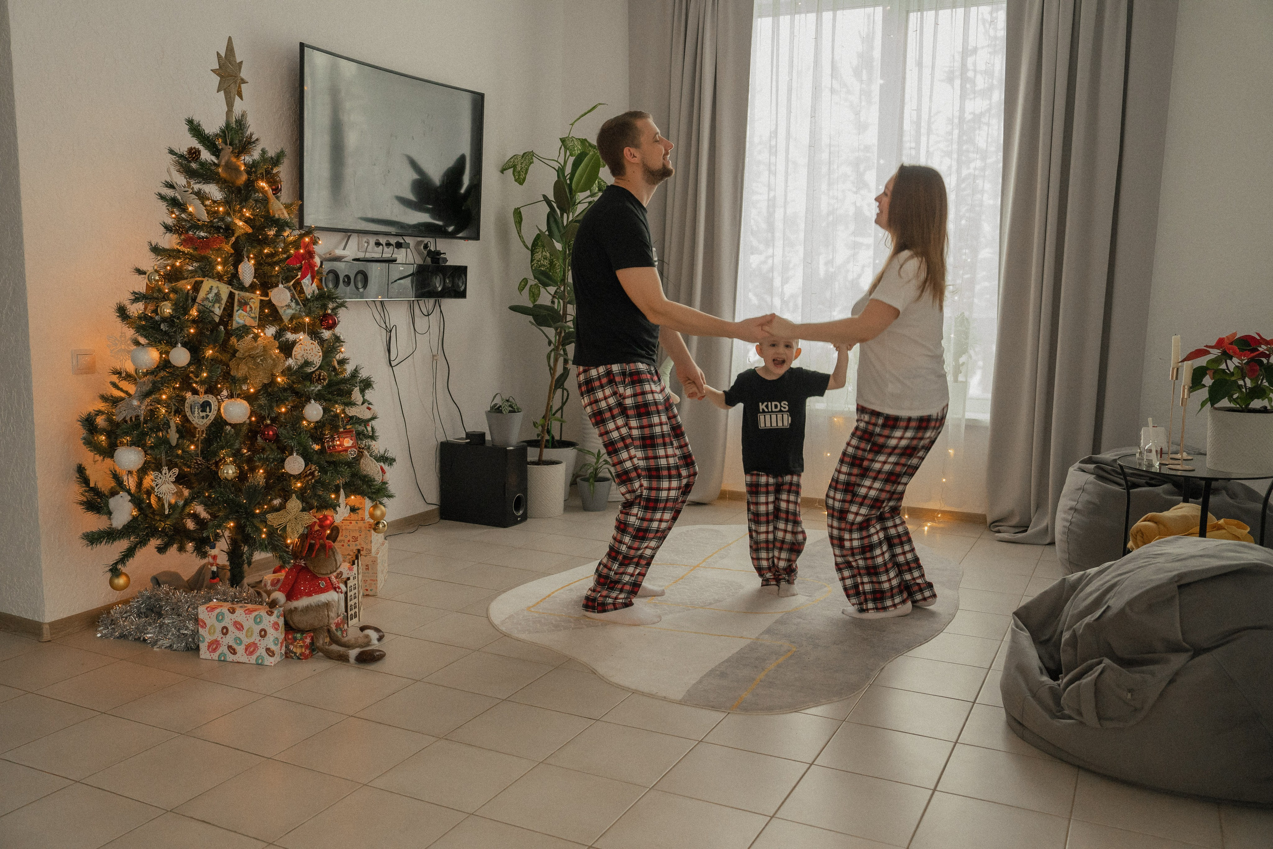 Домашняя фотосессия в пижамах. Семейный фотограф Екатеринбург Татьяна Девятых