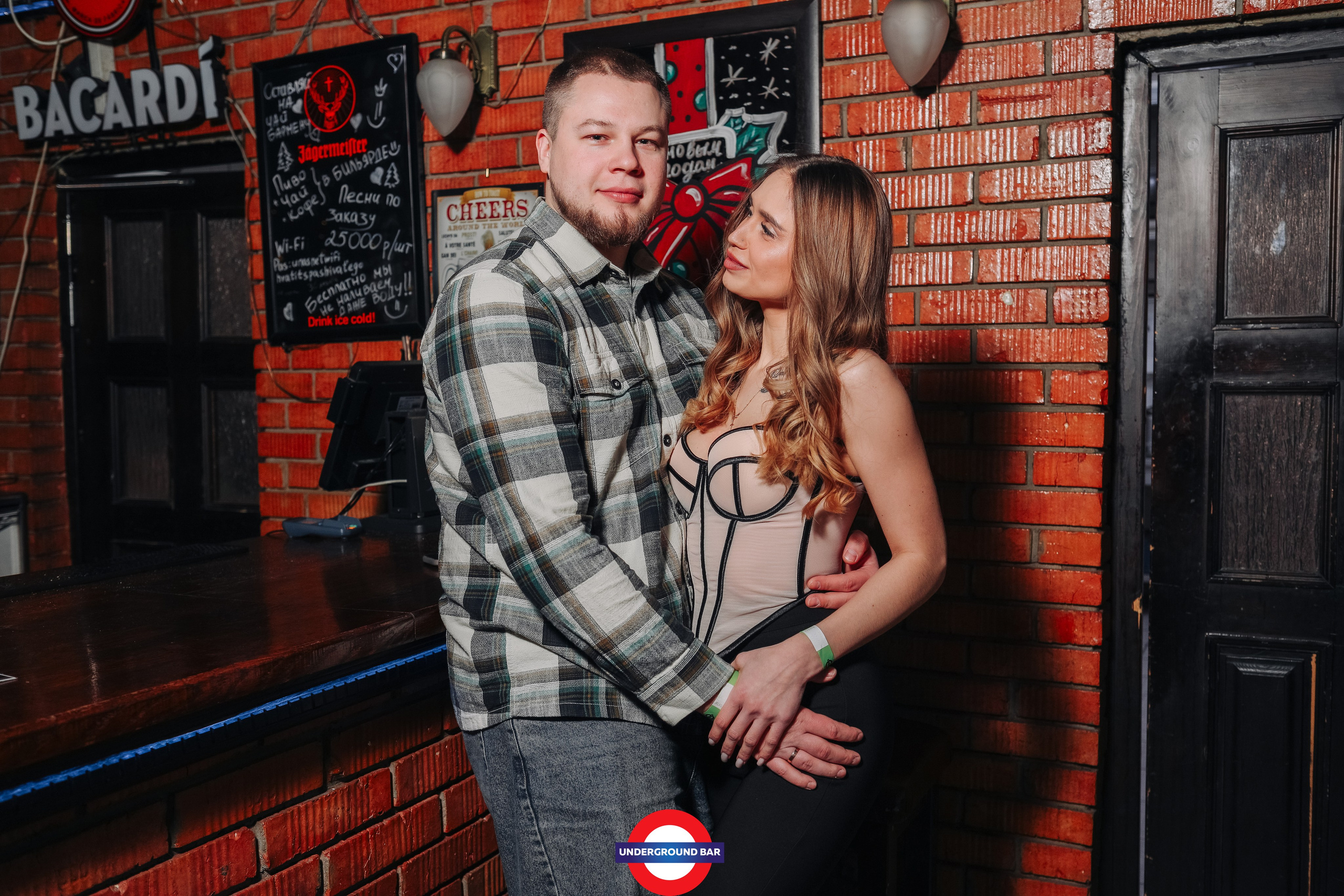 Ночной клуб. Max Vegas