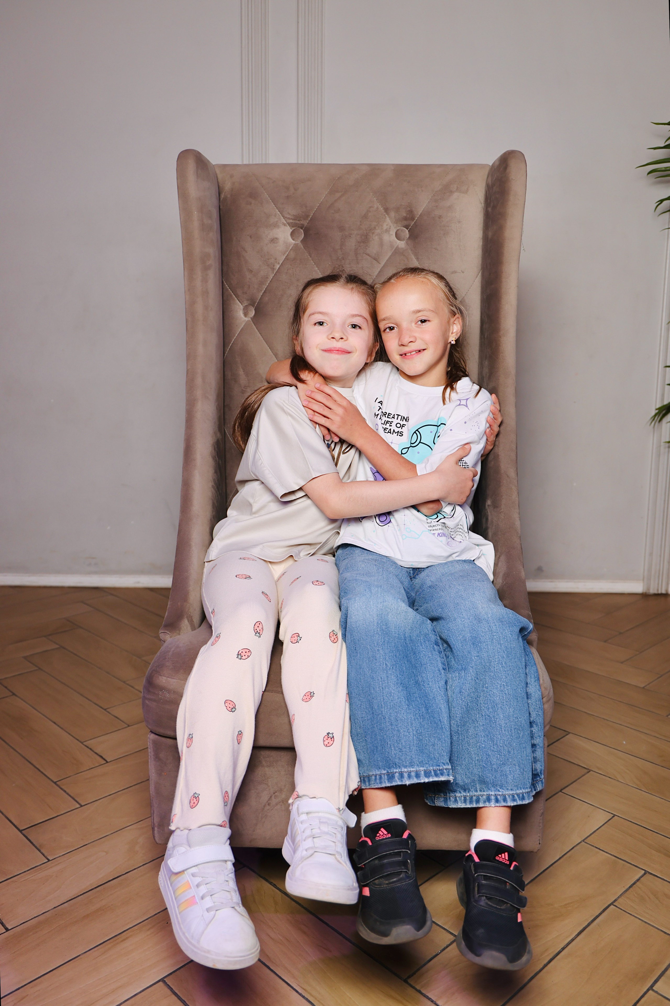 День рождения Ники и Софьи 8 и 12 лет. Фотограф Алексей Солопов