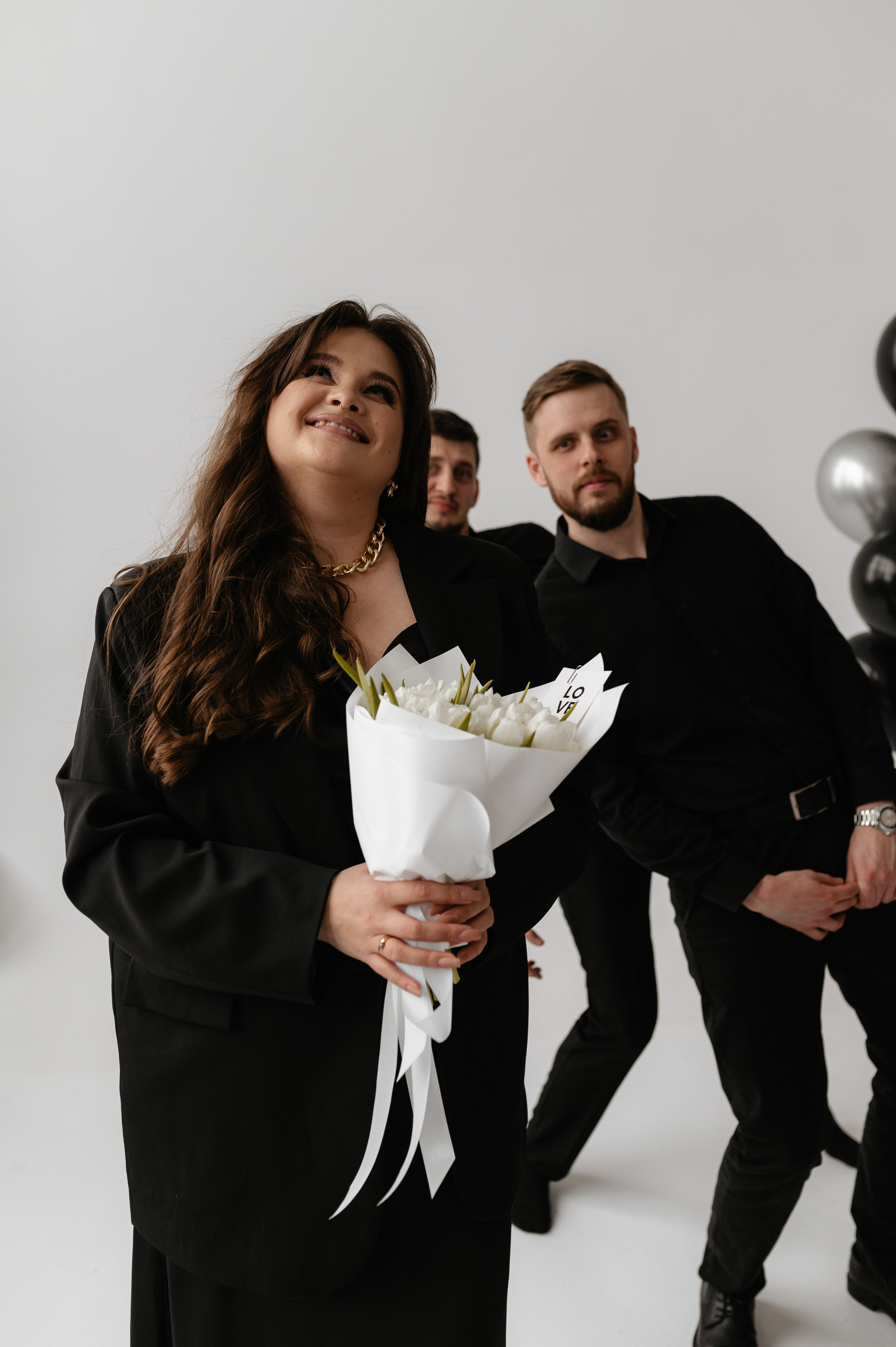 День рождения, в студии. Главная