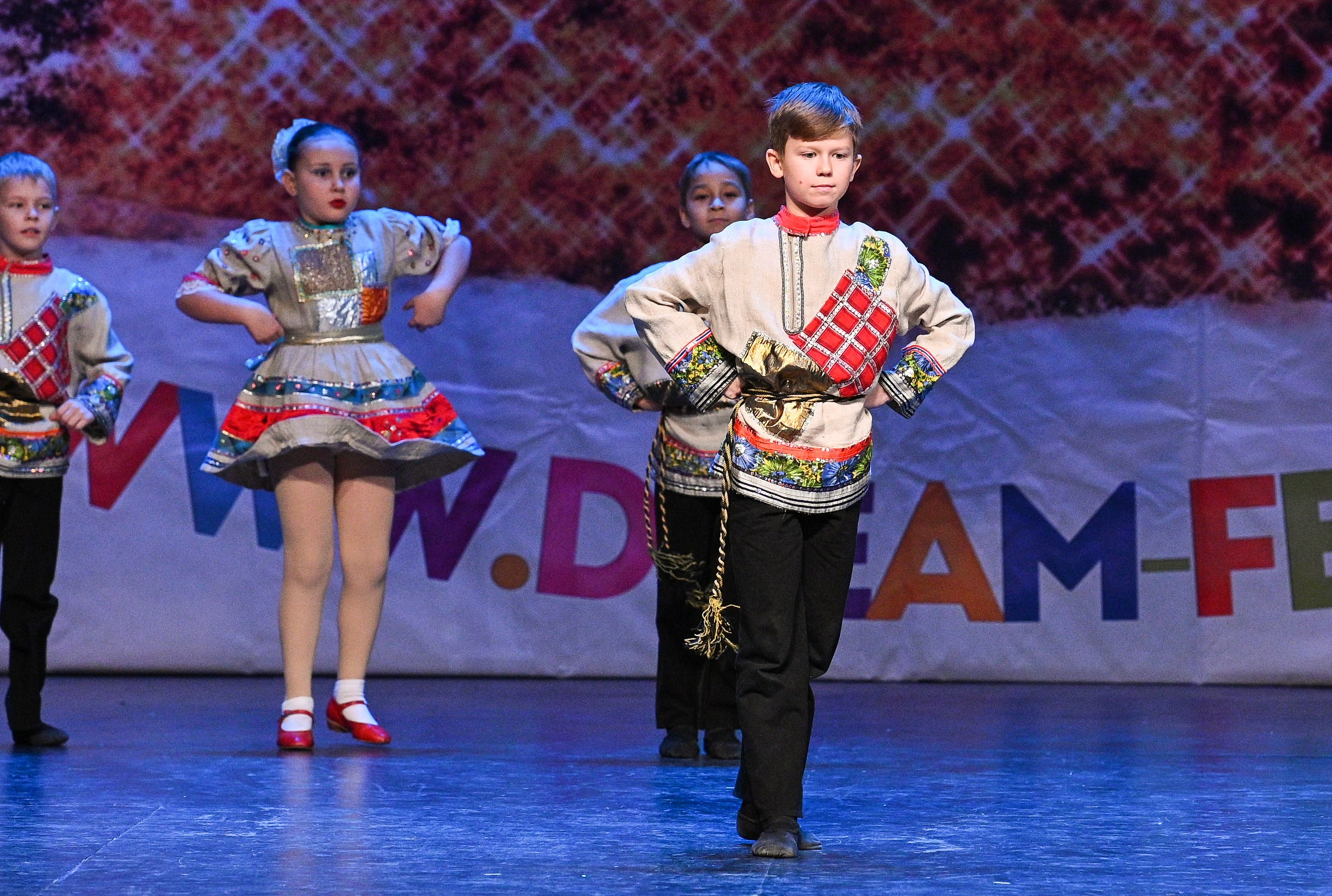 14.11.2024 «Новогодний Звездопад Талантов» Фестивальное движение «Шаг к мечте» г. Москва. Медиастудия Фото Концепт