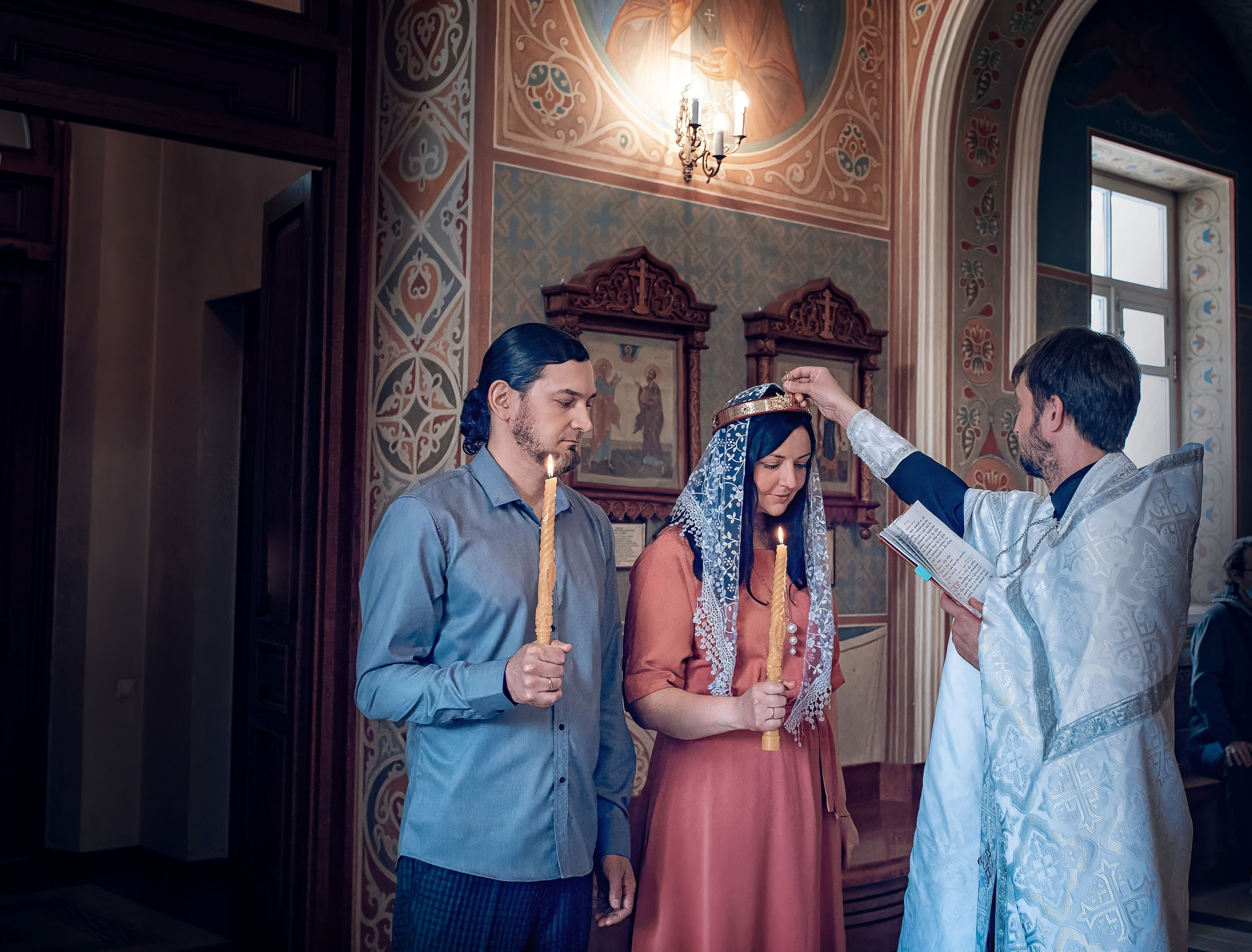Съемка таинства венчания. Фотографы крещения/венчания  Красноярск Татьяна и Вячеслав Переваловы