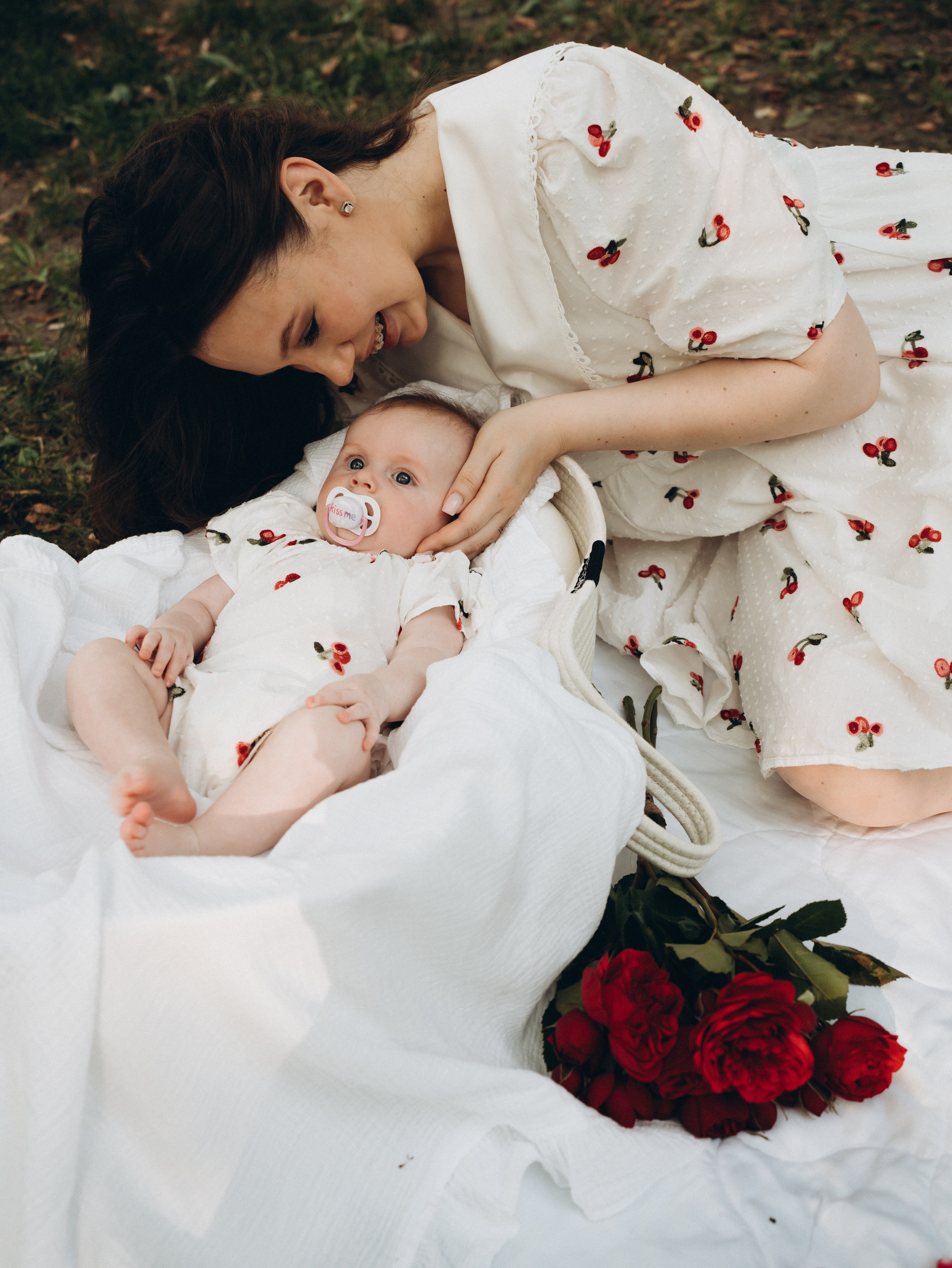 Виктория и Алиса / Вишневый сад. Маргарита — фотограф и видеограф / Москва