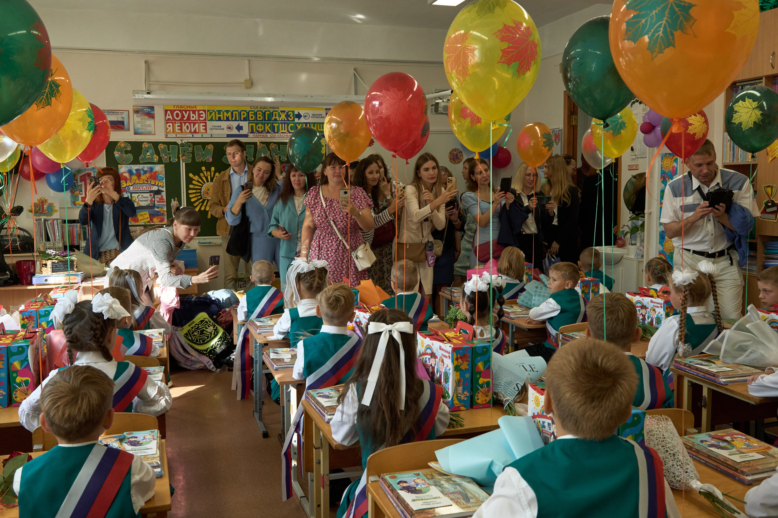 Школьная линейка. 1«Б». Фотограф в Санкт-Петербурге Настя Атом