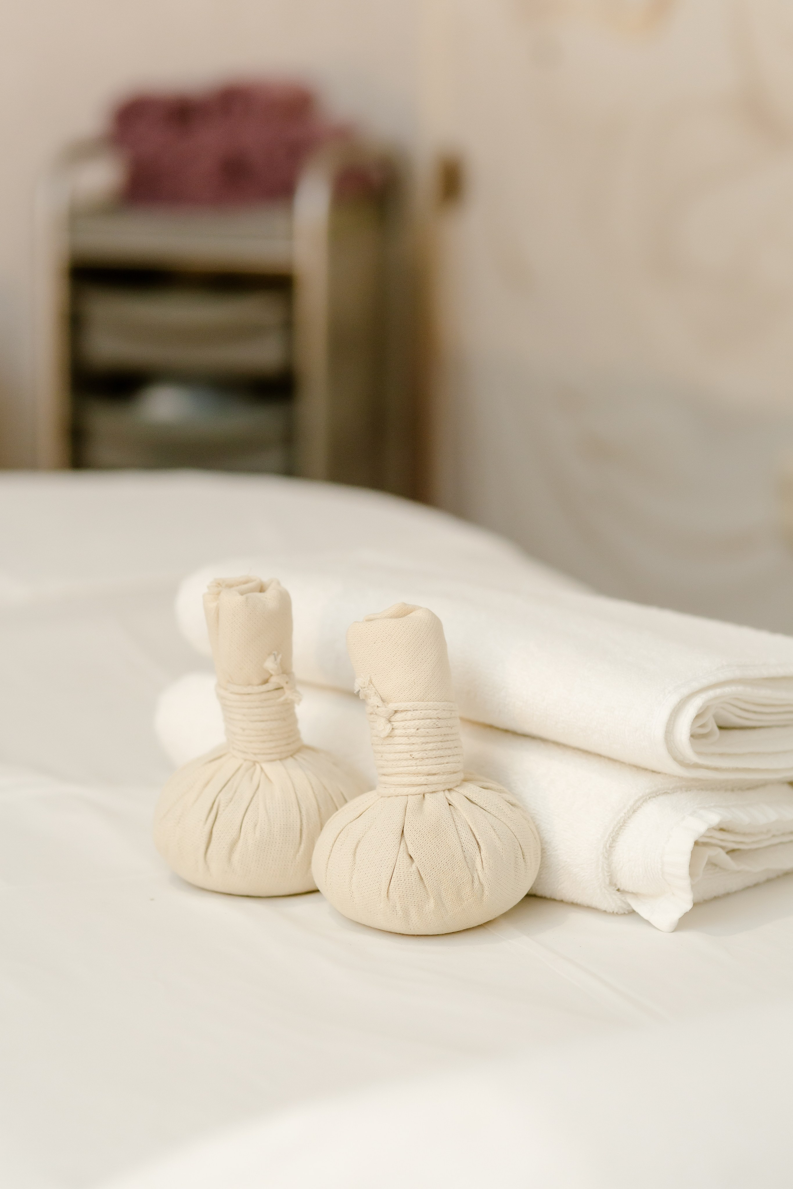 Массаж на термальном источнике СПА