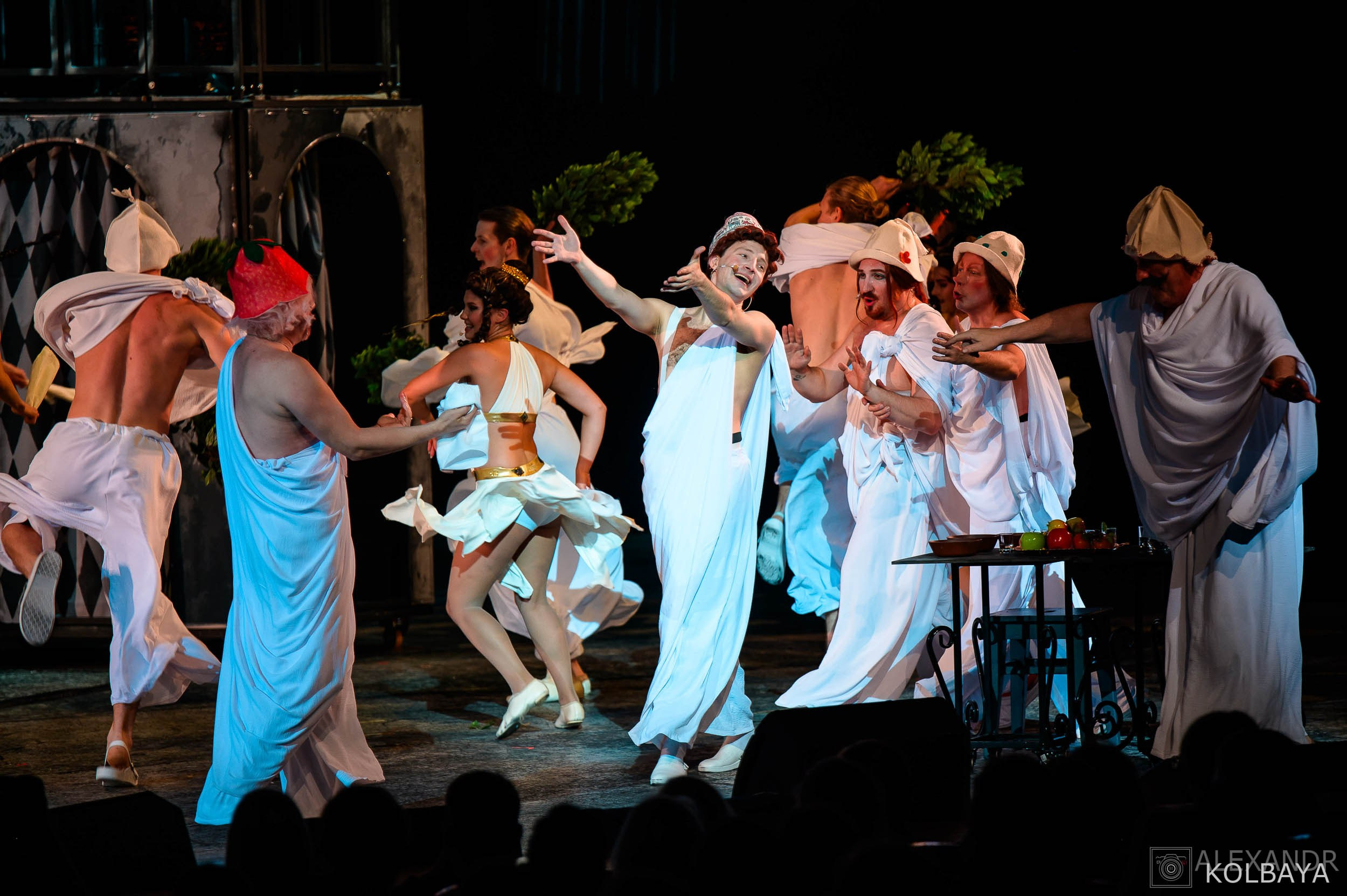 Фоторепортаж со спектакля Ревизор. Концертный и театральный репортажный фотограф в Москве Александр Колбая