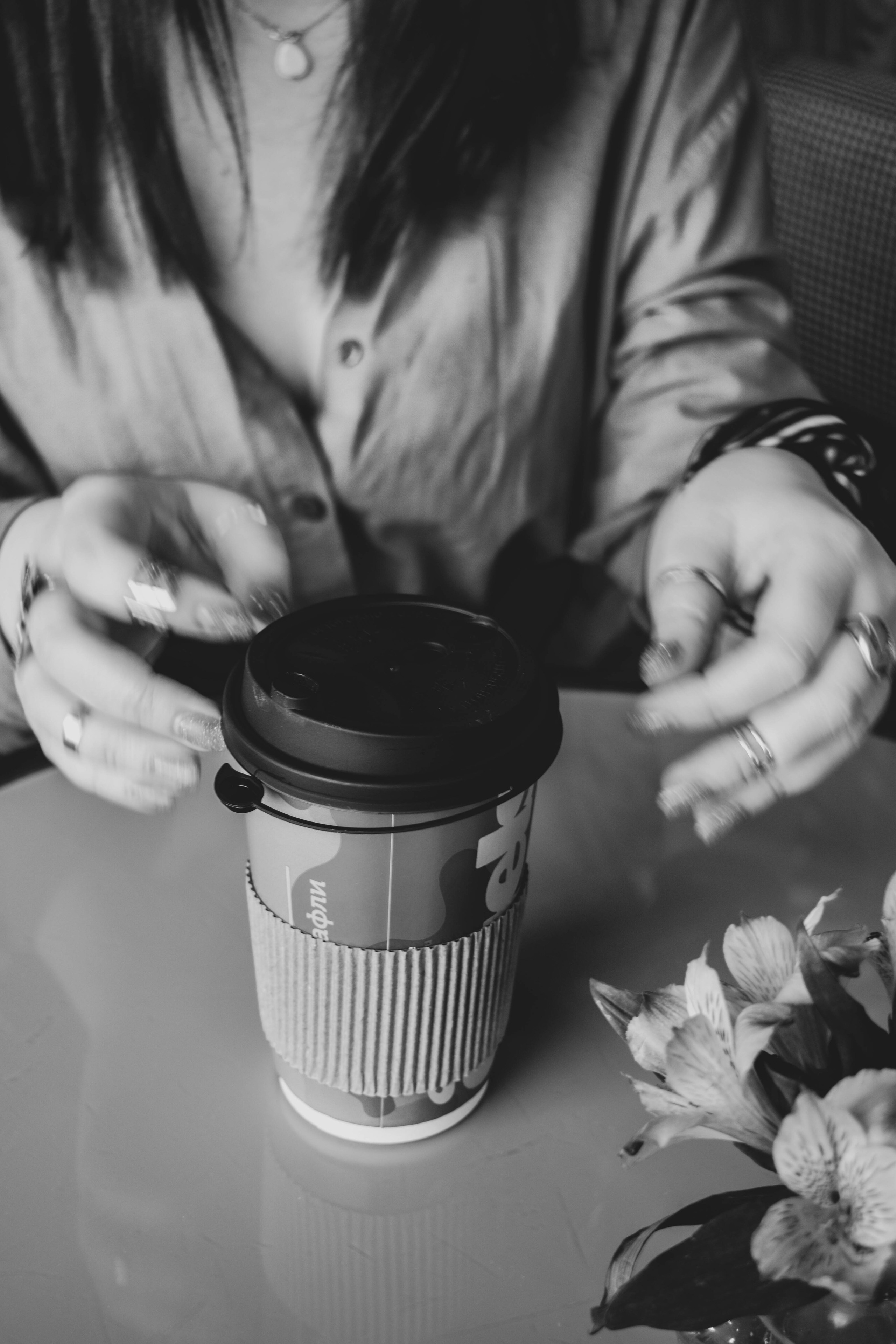 Настя экспресс-съёмка в кофейне. Портретный фотограф в Екатеринбурге