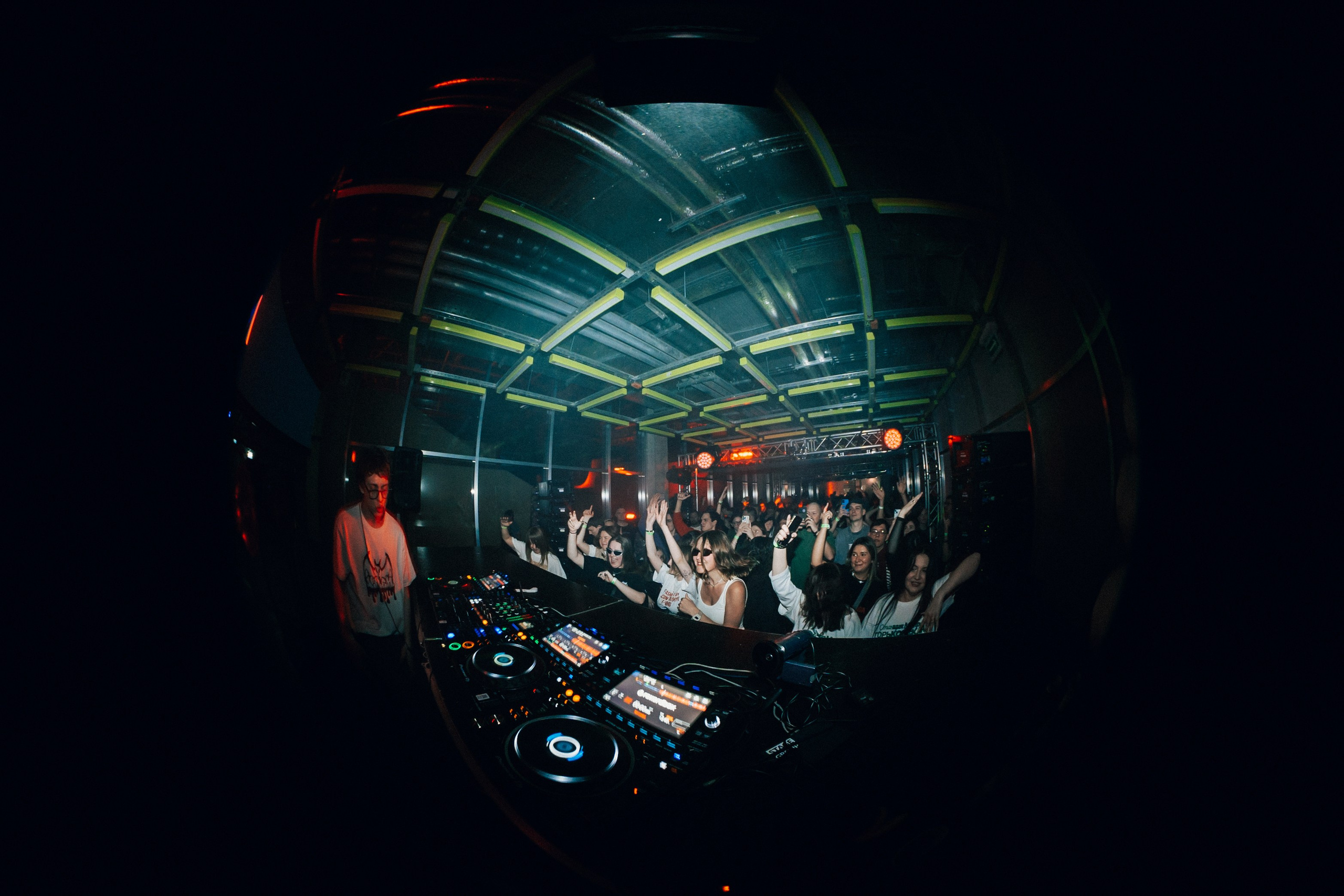 Ночная смена. Главная