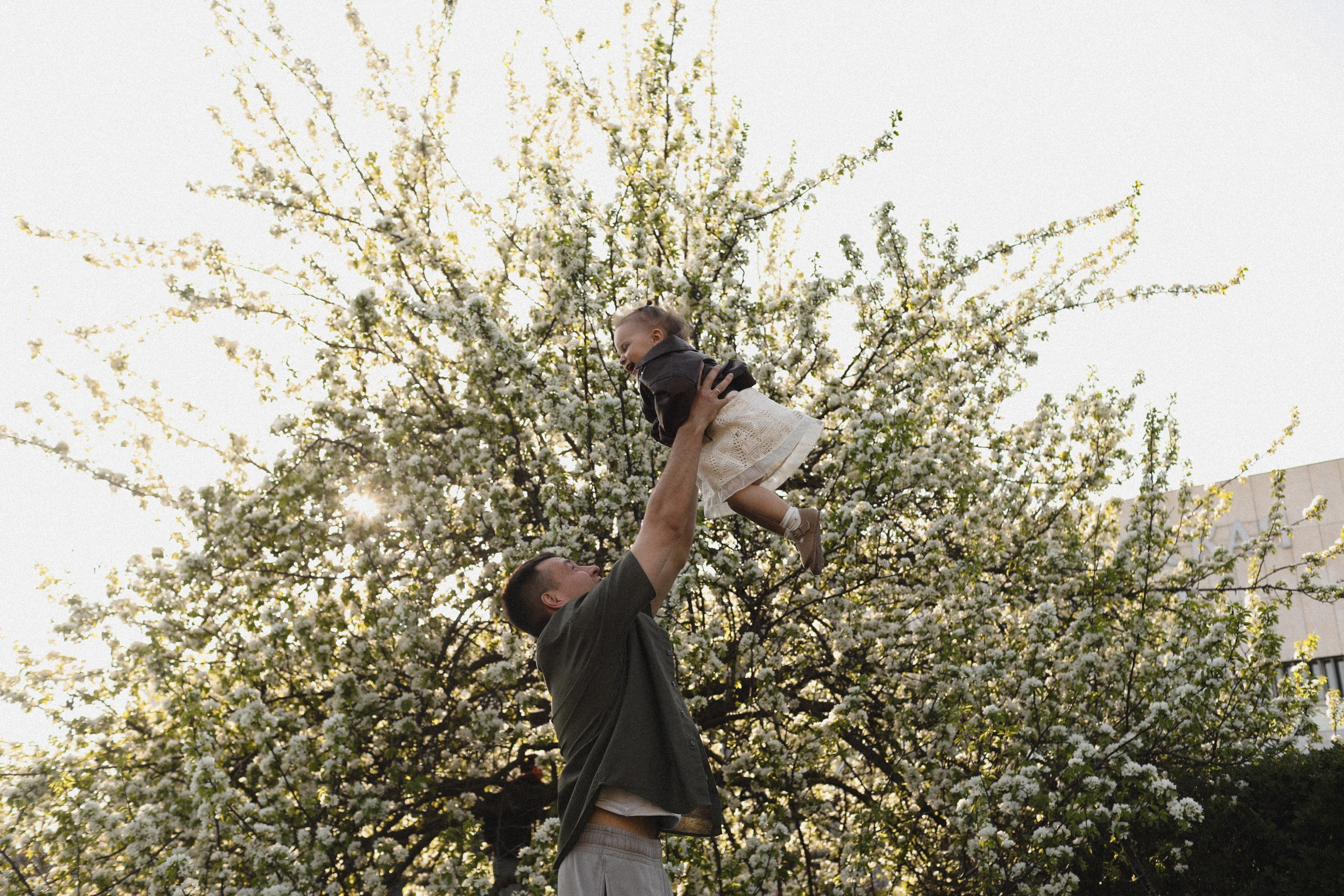 Цветущий апрель. Семейный фотограф в Москве Алевтина Носова