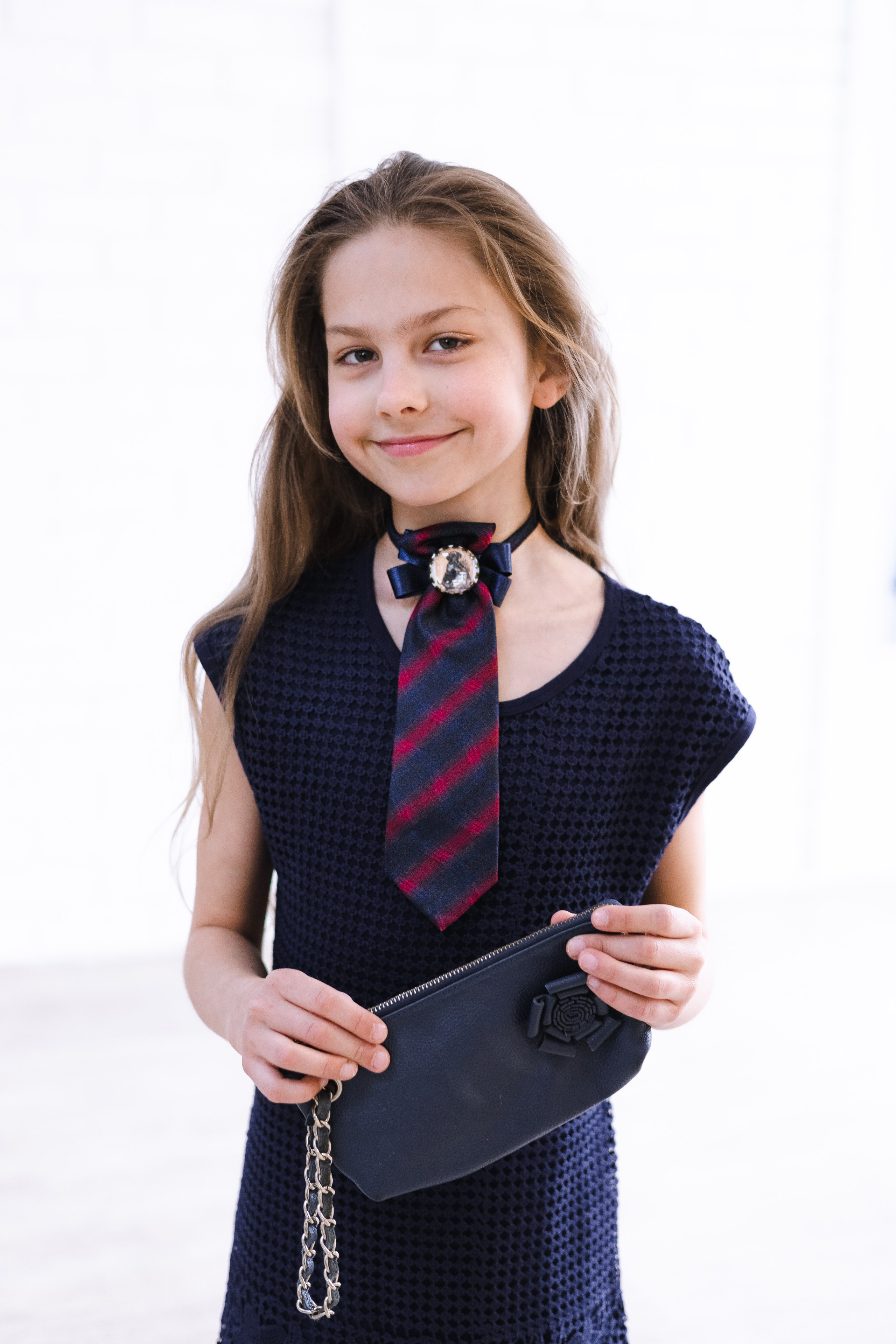 Галстук-переделка — стильное решение для оригинального образа девочки-подростка. Школа для девочек во Владивостоке — Само Совершенство