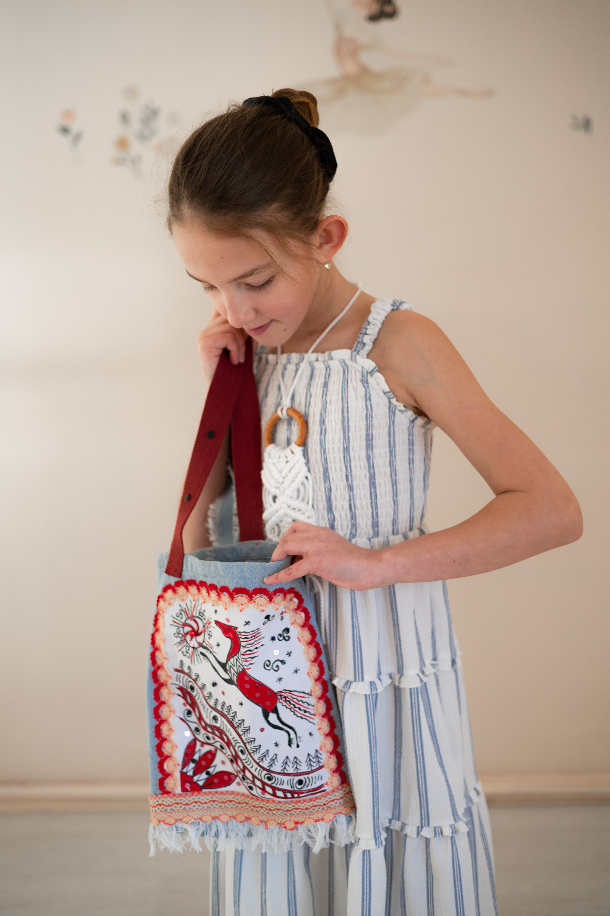 Сумка-шоппер с мезенской росписью во Владивостоке! Запись!. Школа для девочек во Владивостоке — Само Совершенство