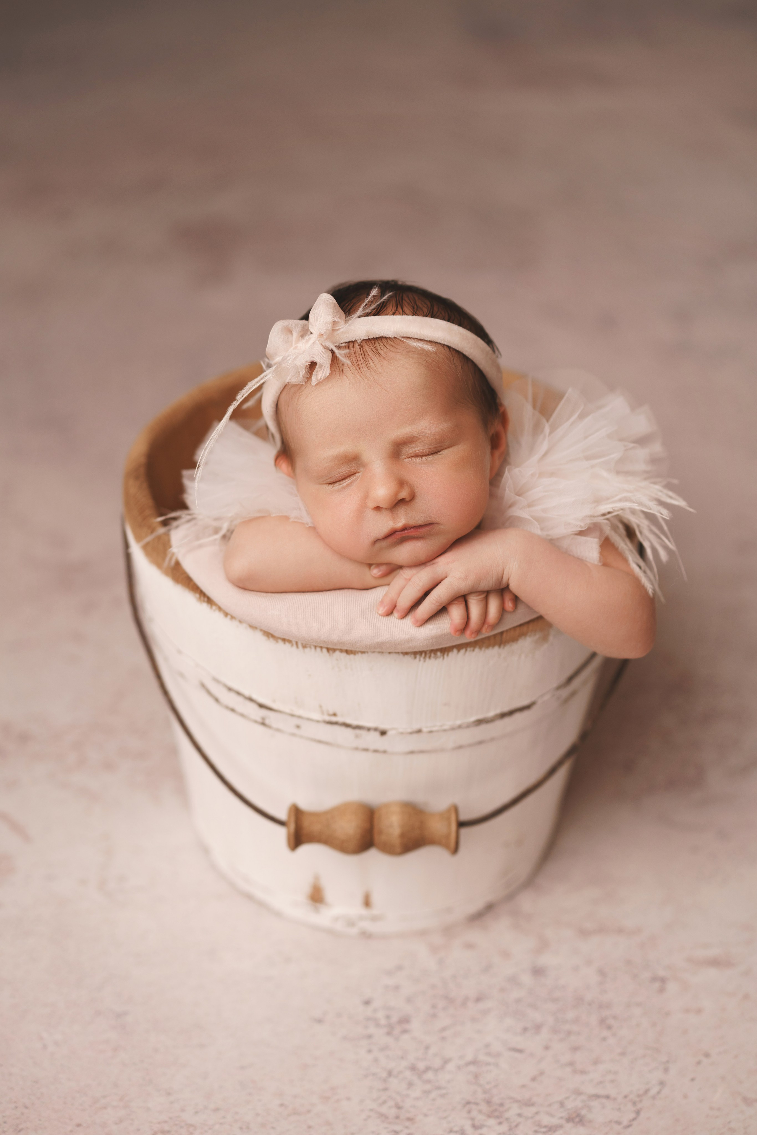 Костюмы и аксессуары для фотосессии новорожденных | Реквизит для съемки newborn в Москве. Фотосессия новорожденных в Москве и Московской области | Профессиональный фотограф newborn — Татьяна Иванова