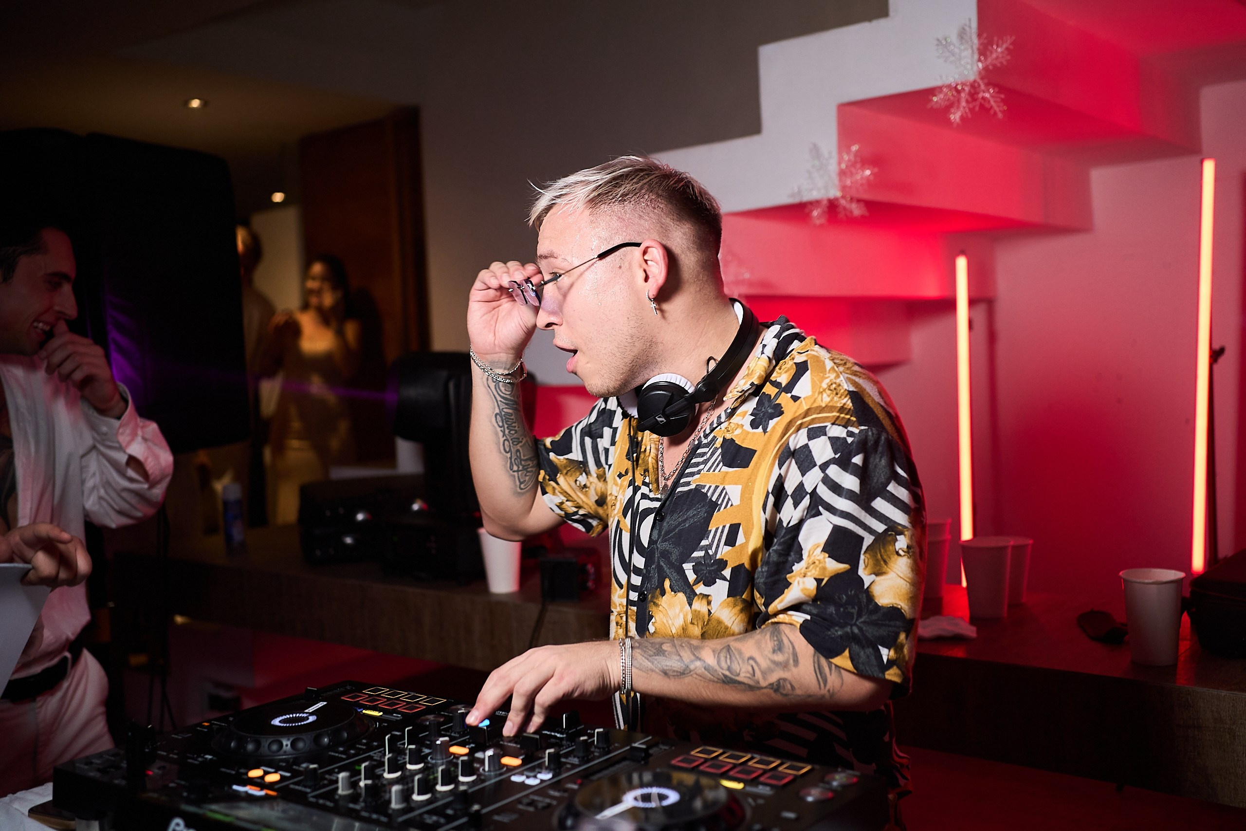 White Party НГ. Главная